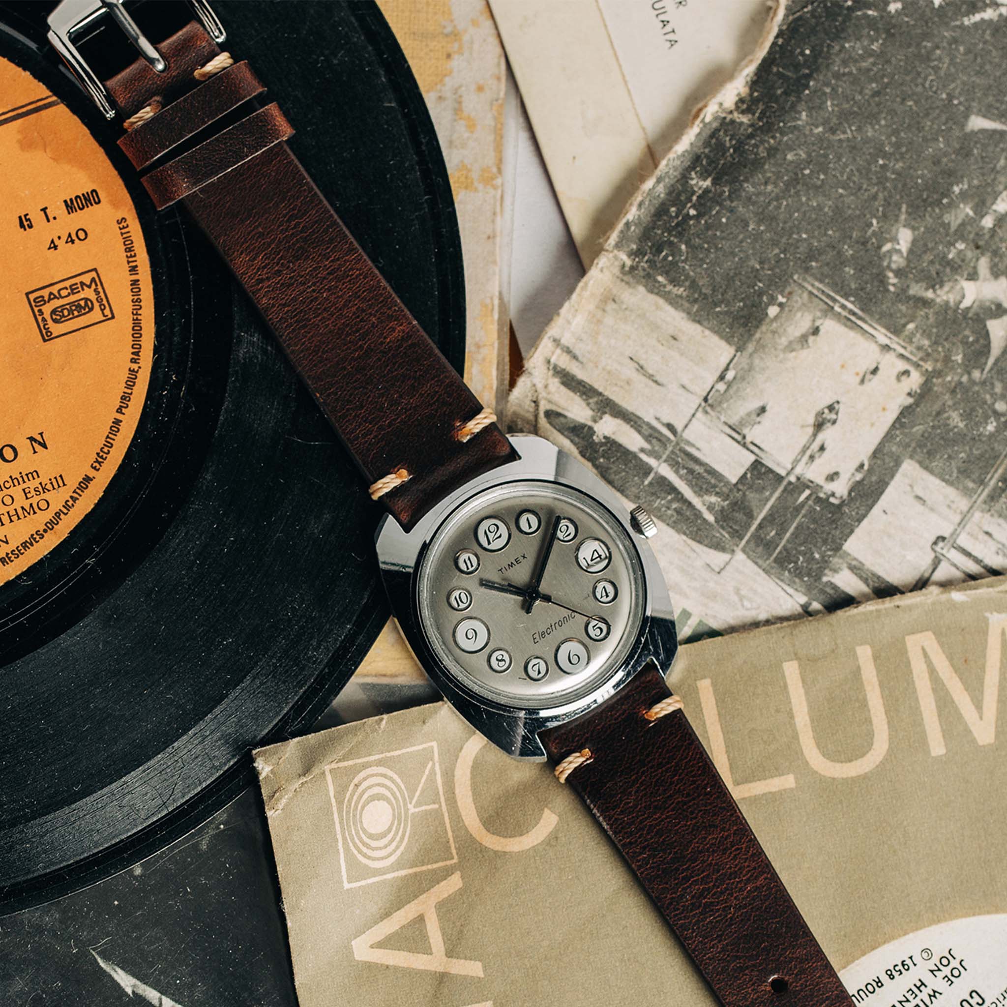 1974 Timex Electronic "Rotary" Calendar - Image 2