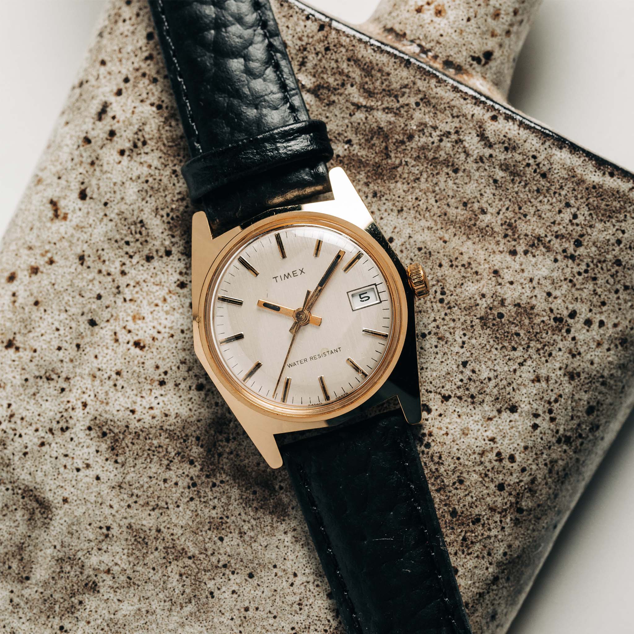 1978 Timex Gold Marlin - Image 2