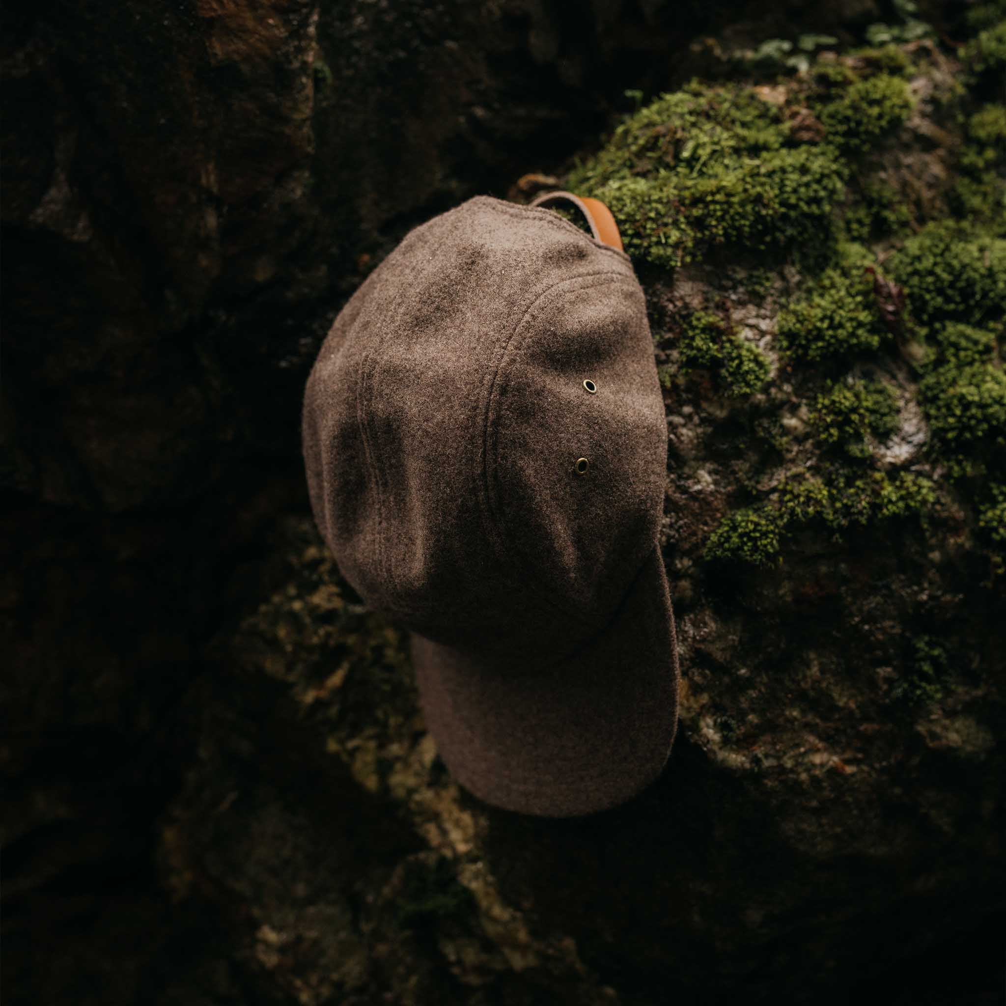 The 5-Panel Cap in Heather Sable Wool Blend - Image 3
