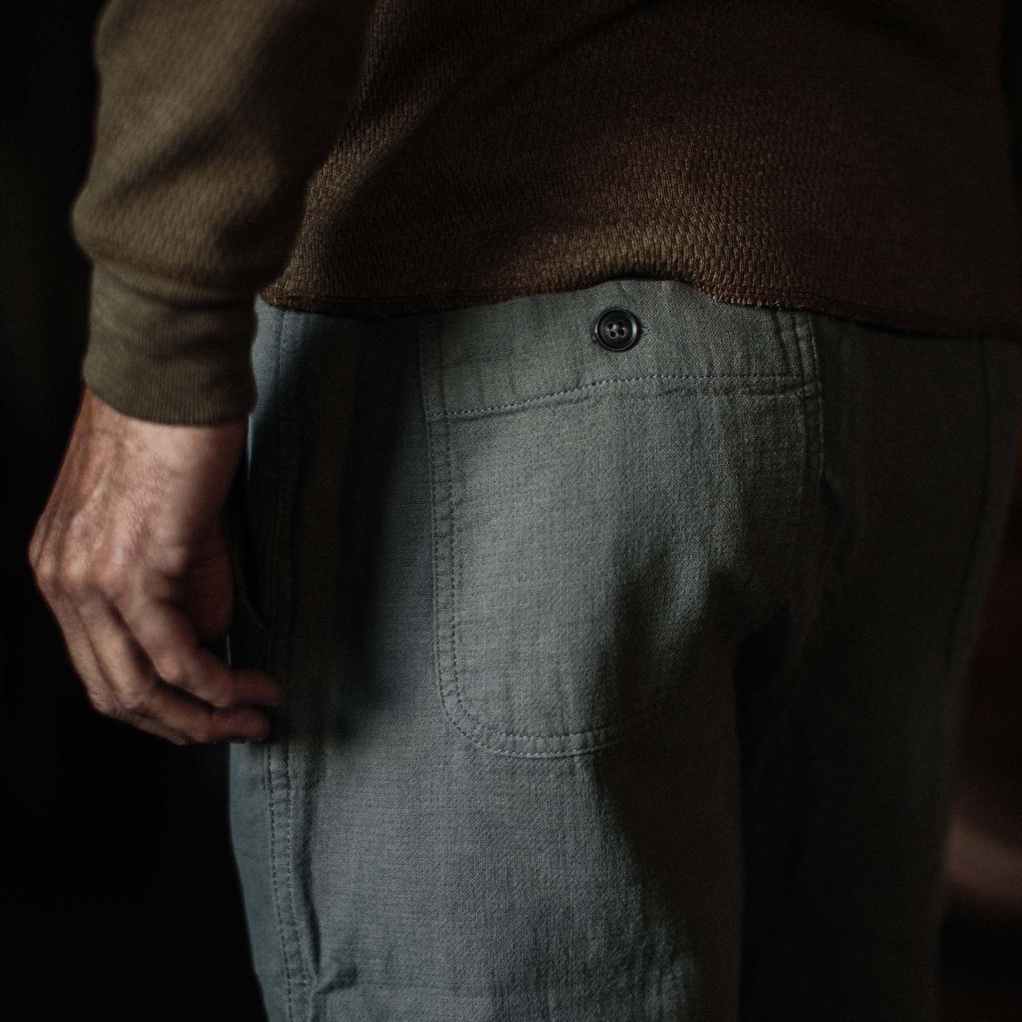 The Apres Pant in Charcoal Double Cloth ('21) - Image 4