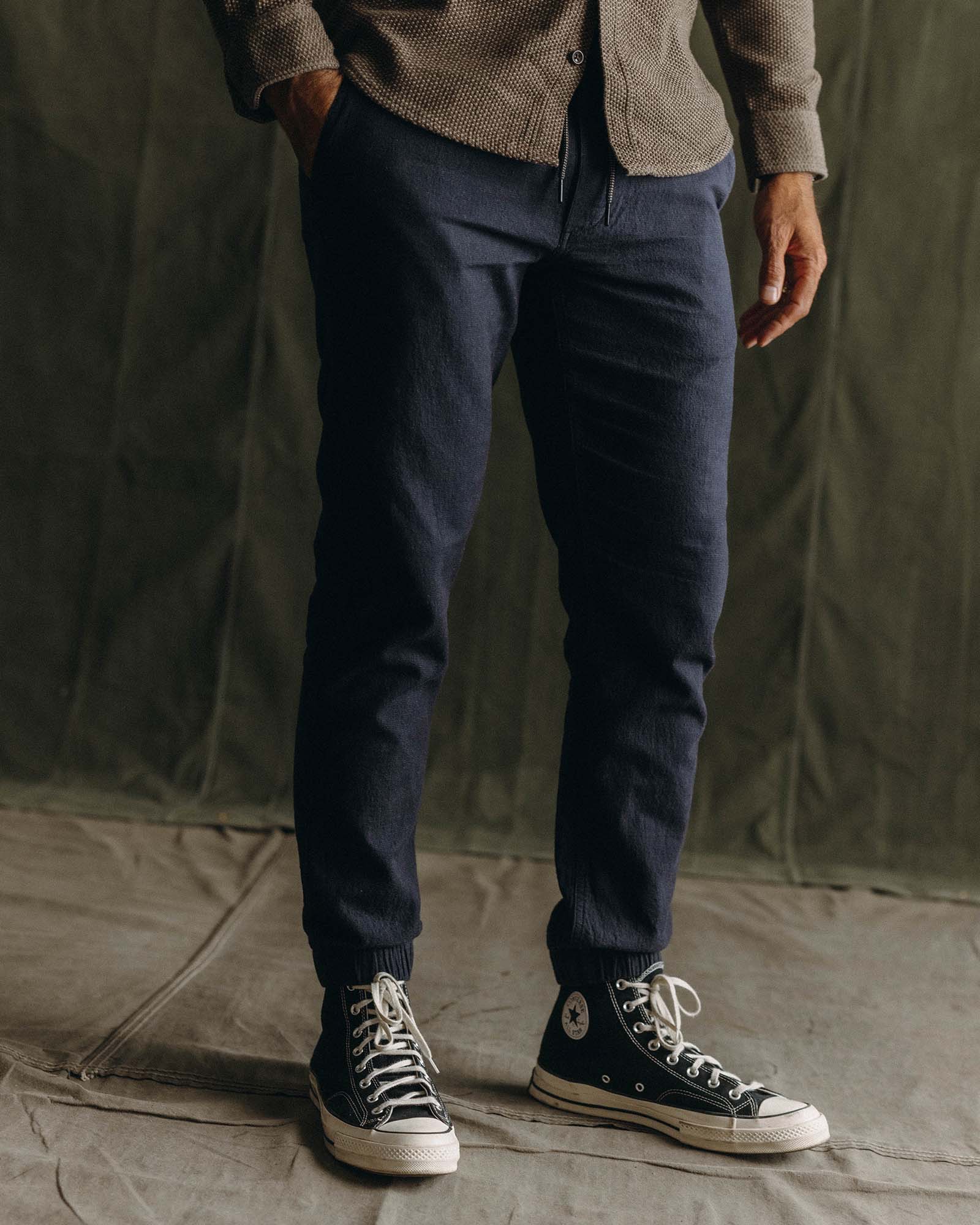 The Apres Pant in Coal Double Cloth - Image 3