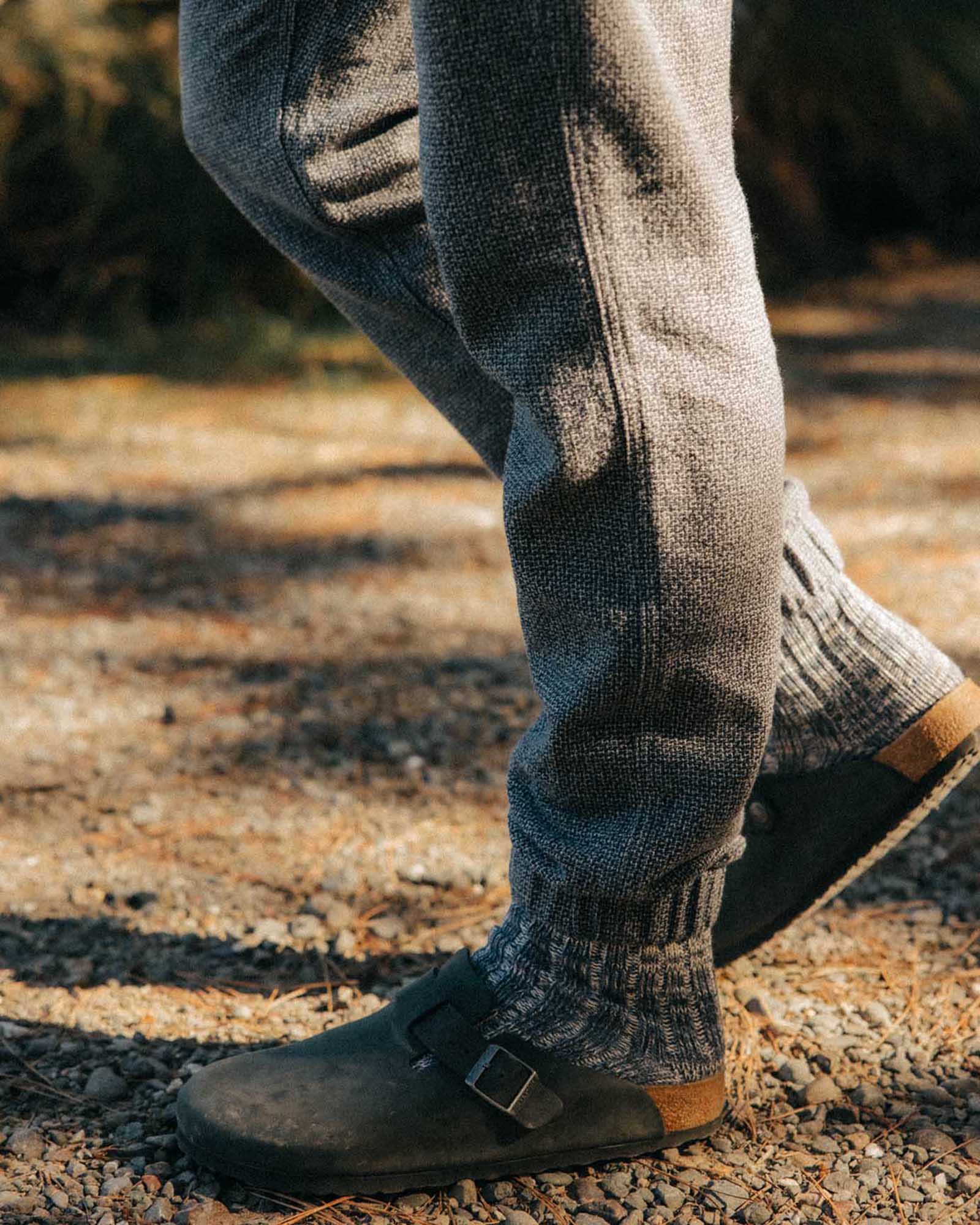 The Apres Pant in Navy Linen Tweed - Image 3