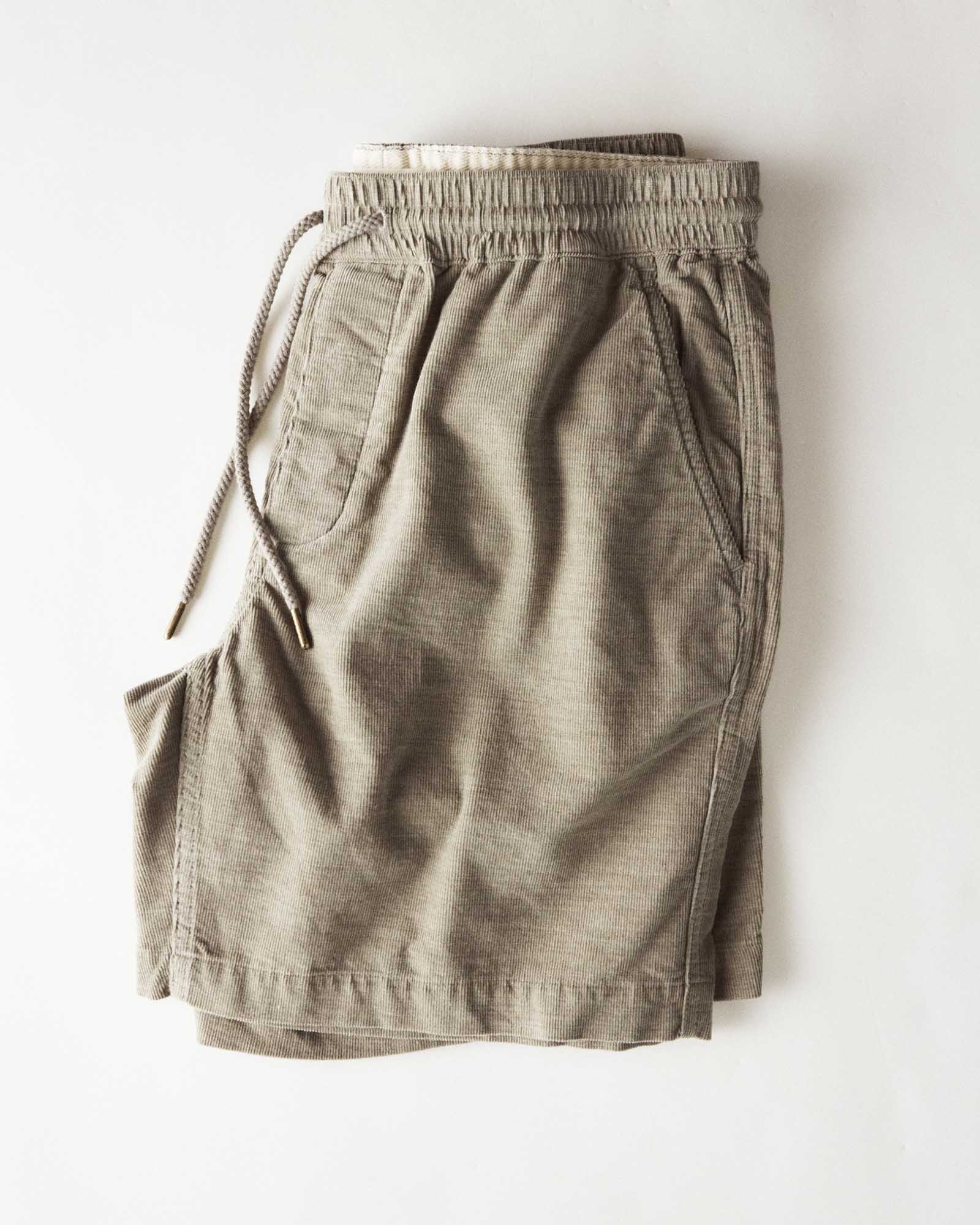 The Apres Short in Heather Moss Pincord - Image 4
