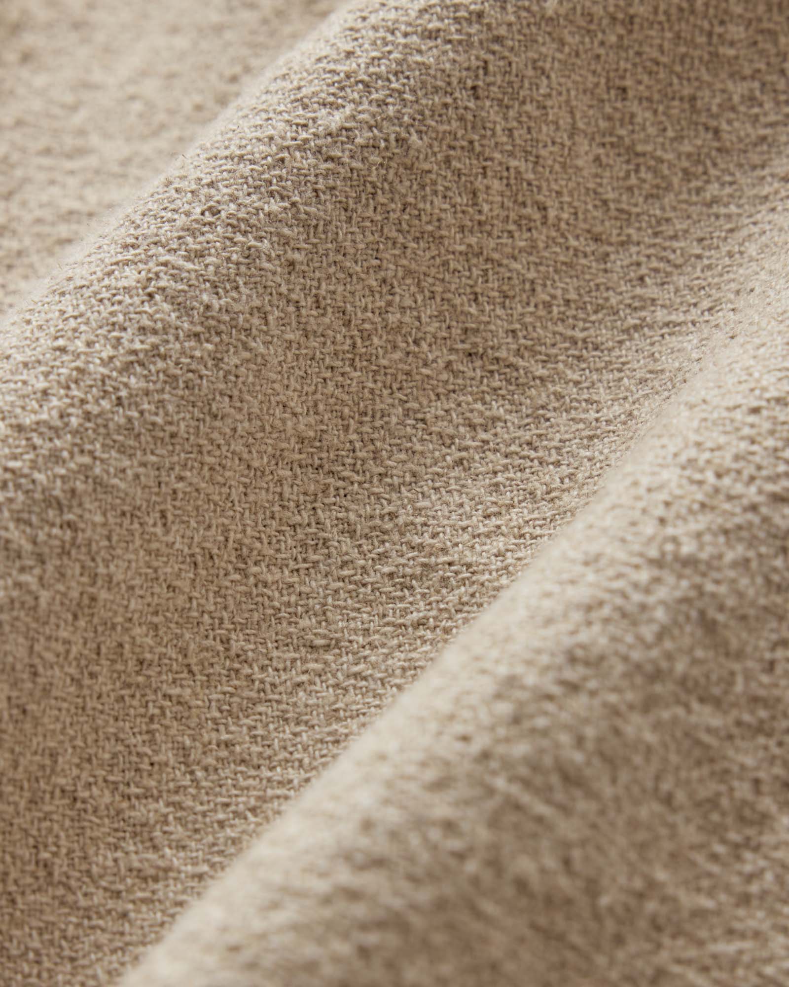 The Apres Short in Heather Oat Crepe - Image 7
