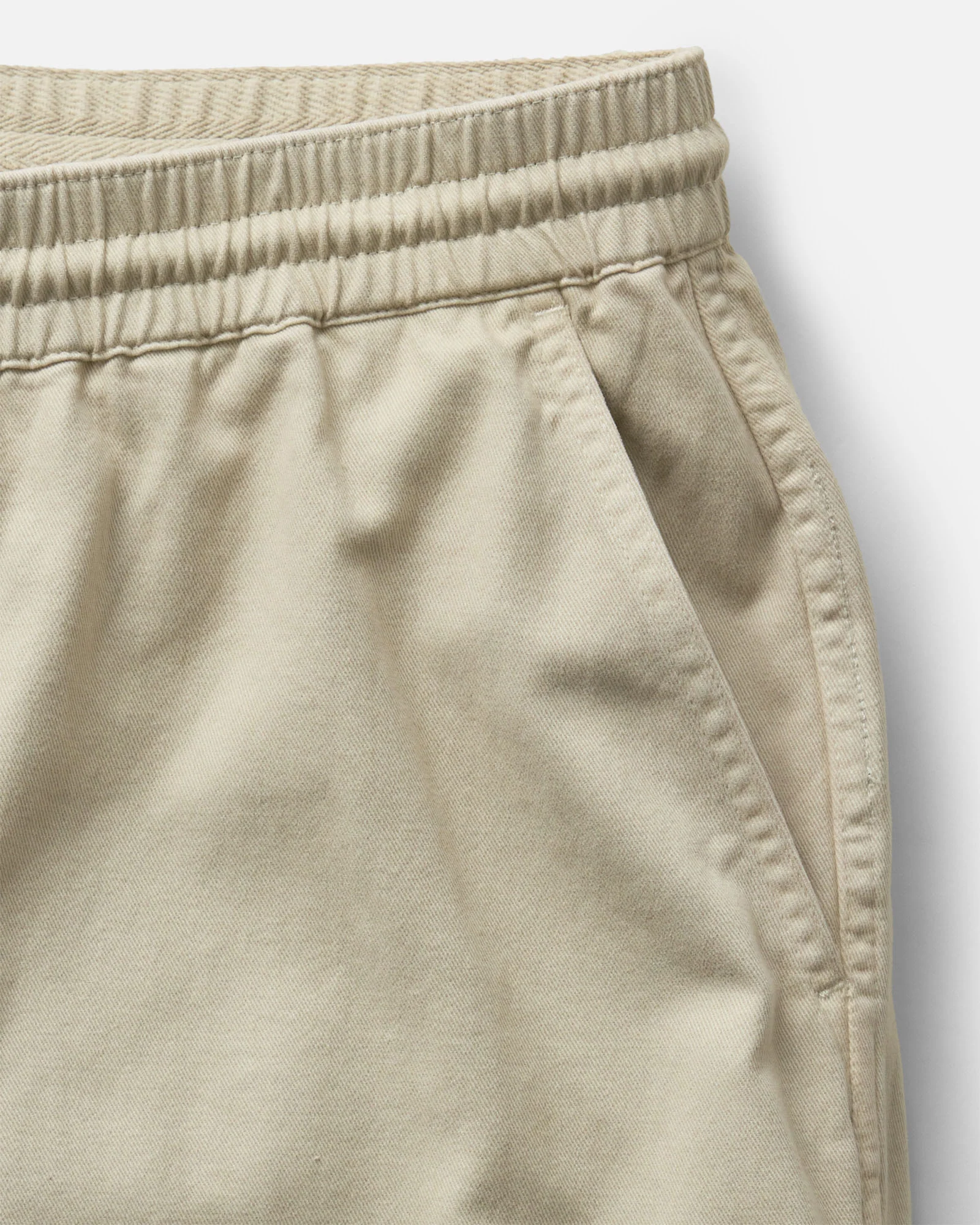 The Apres Short in Organic Aged Stone Foundation Twill - Image 4