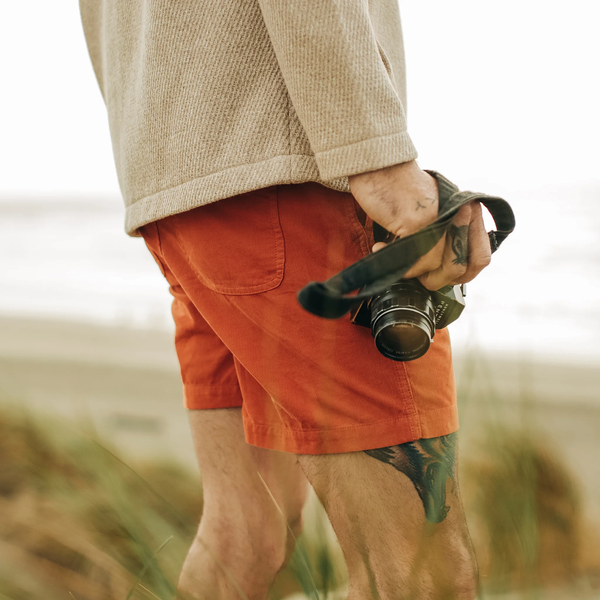The Apres Short in Rust Pinwale - Image 4