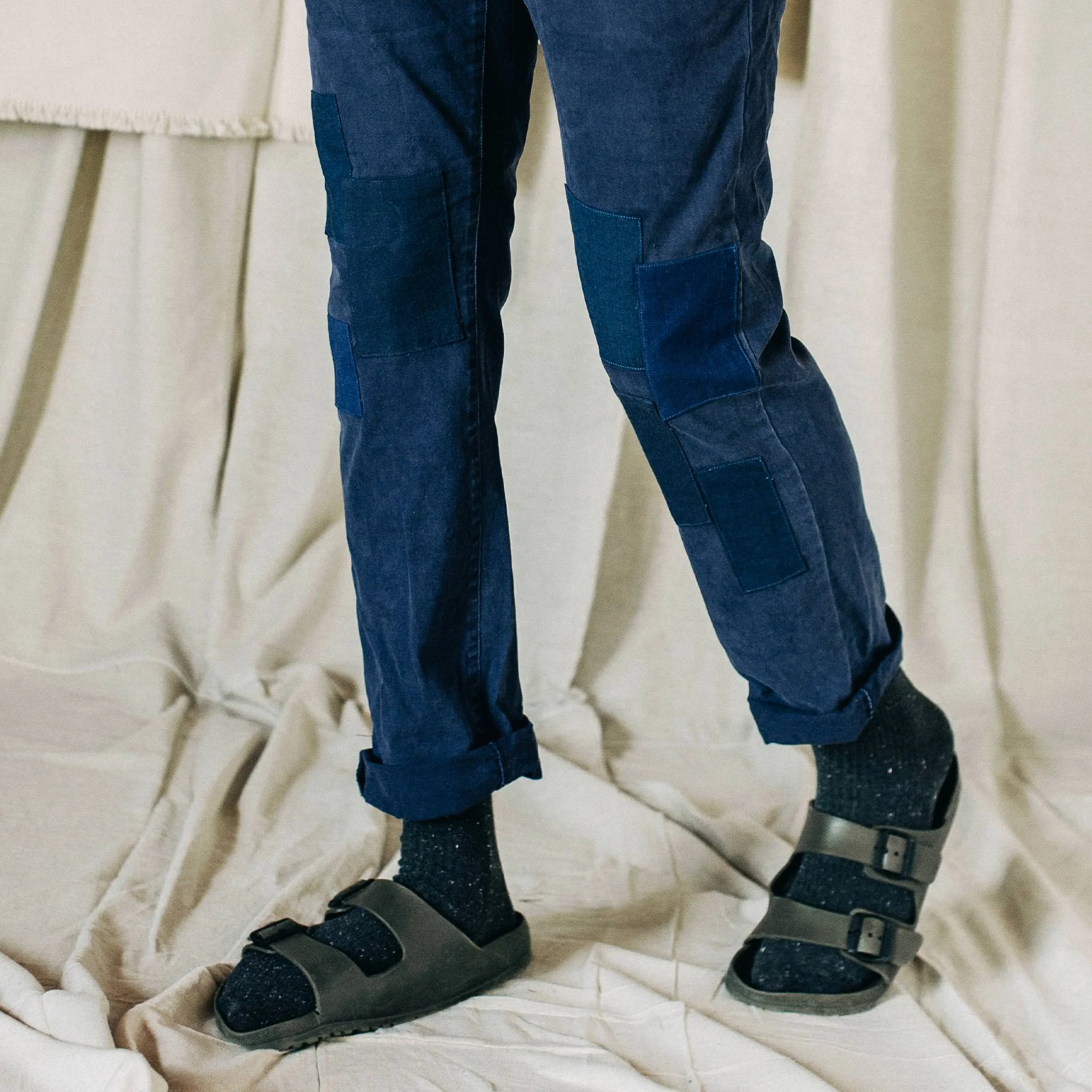 The Atelier and Repairs Chino in Navy - Image 3