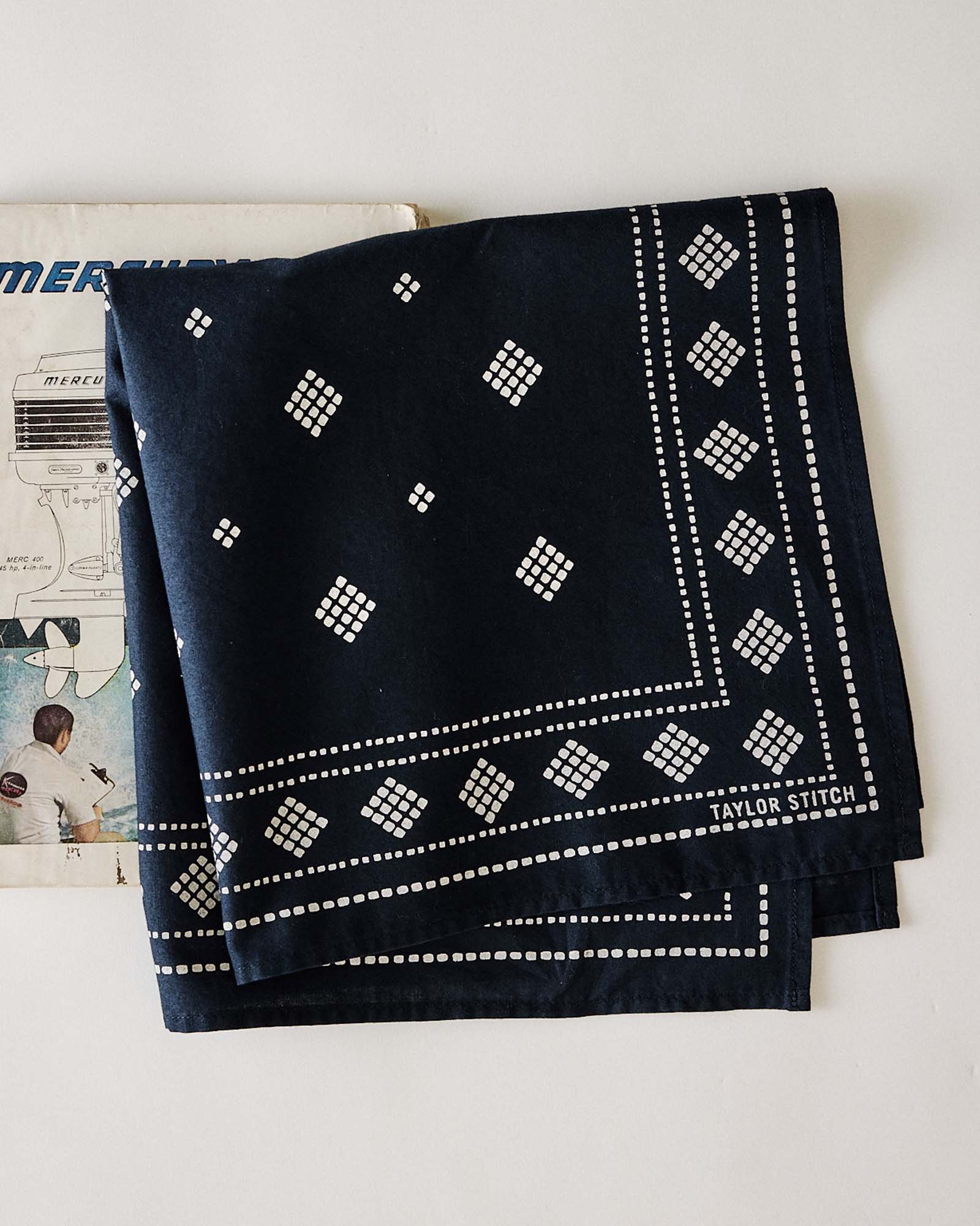 The Bandana in Navy Diamond - Image 2