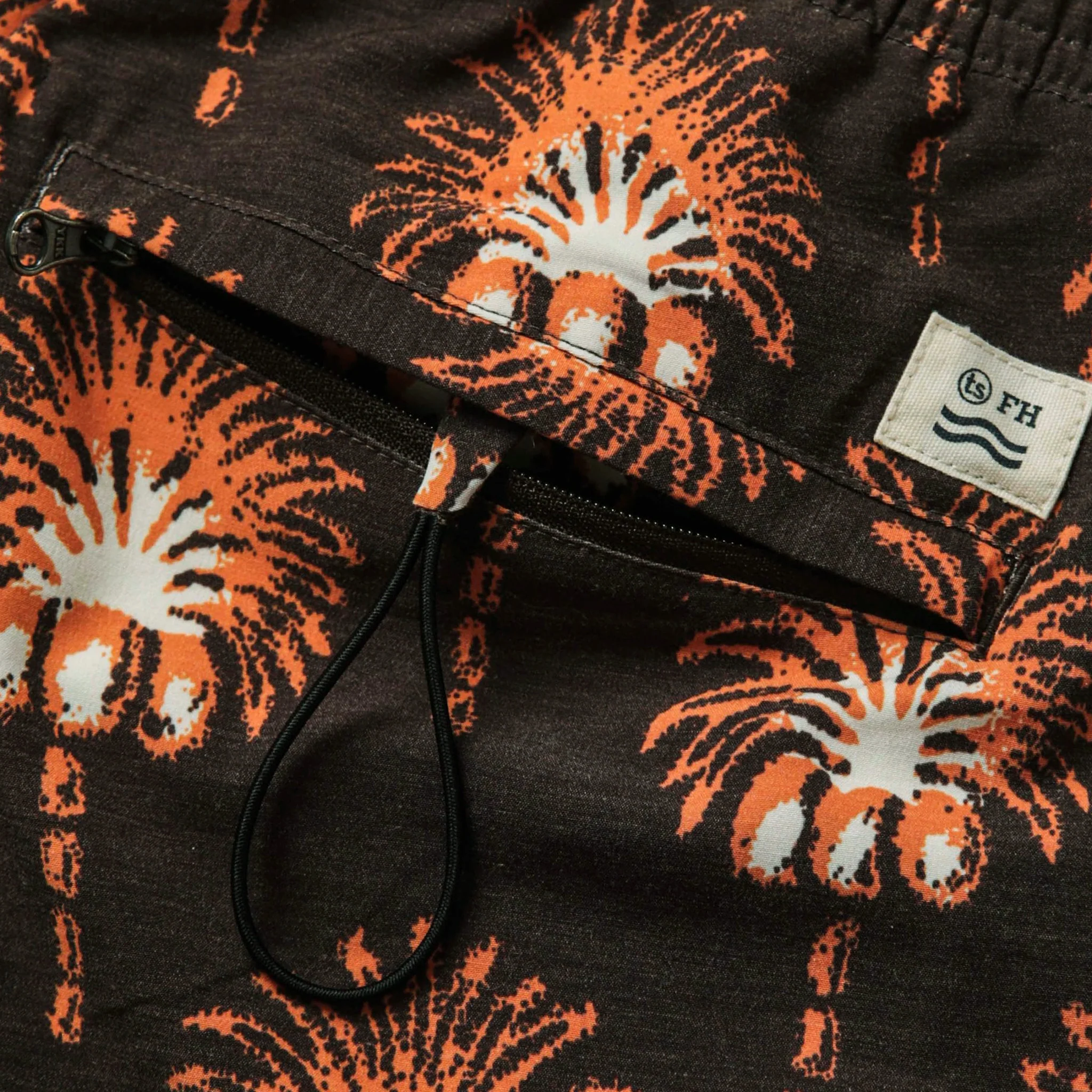 The Bayberry Trunk in Mirage Palm - Image 7
