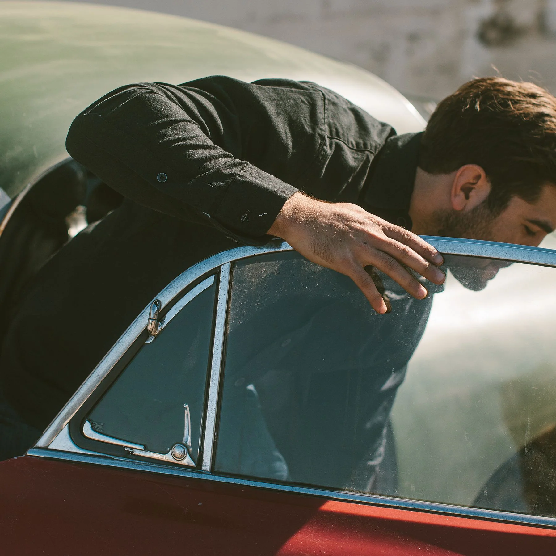 The Mechanic in Black - Image 3
