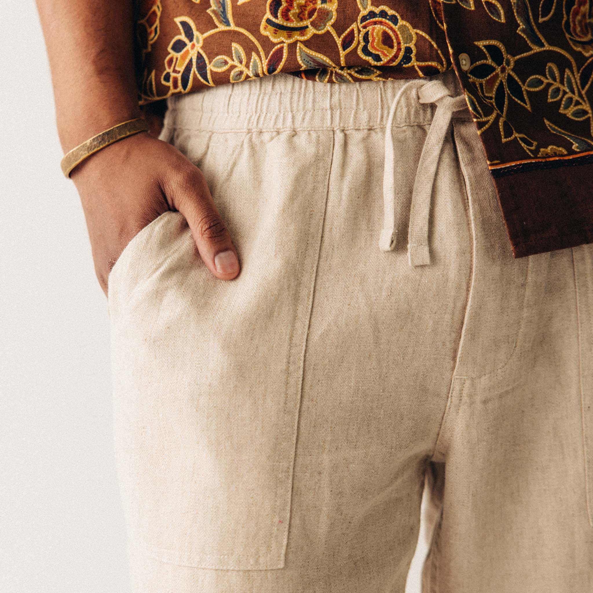 The Breakwater Pant in Natural Herringbone - Image 4