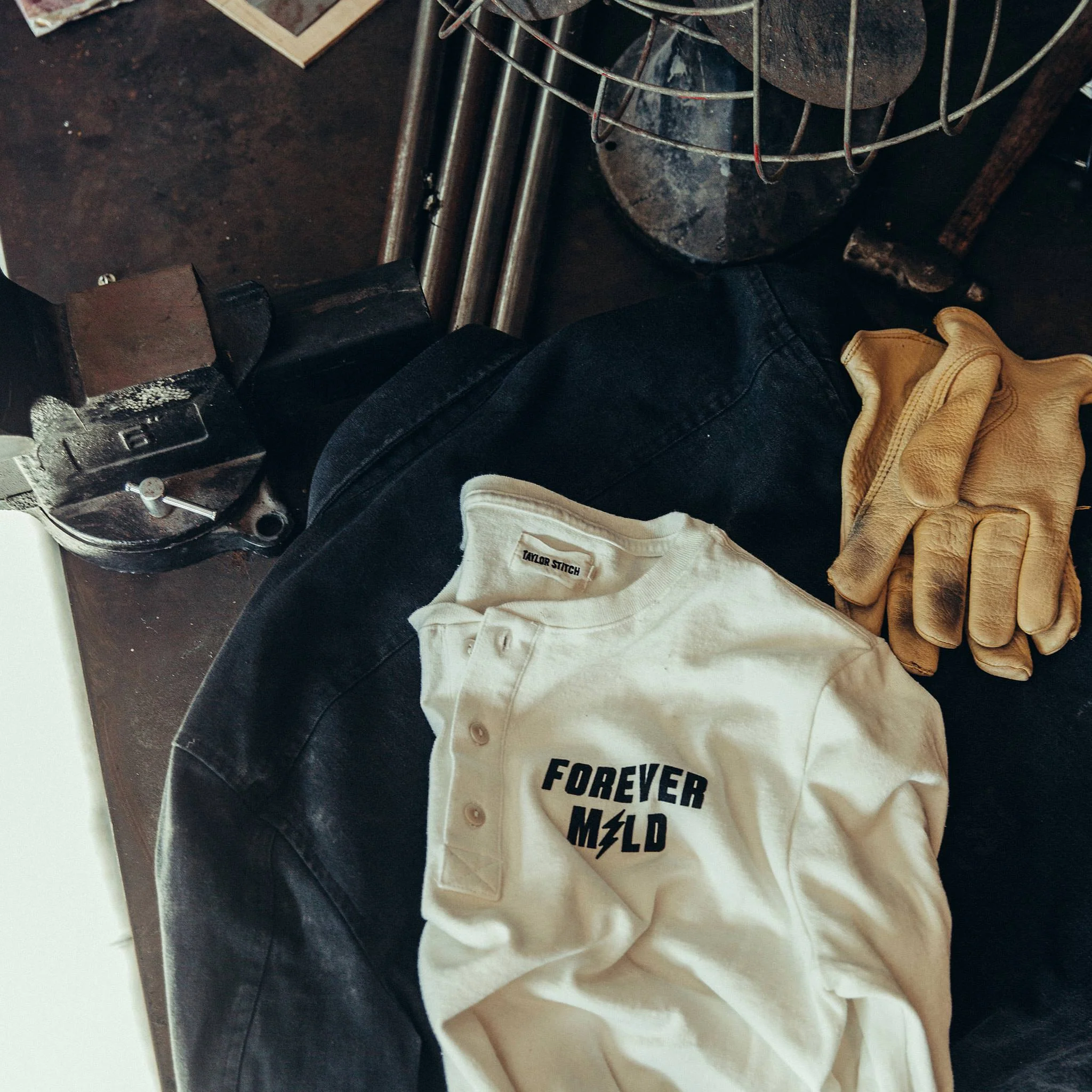 The Brother Moto Heavy Bag Henley in Forever Mild - Image 3