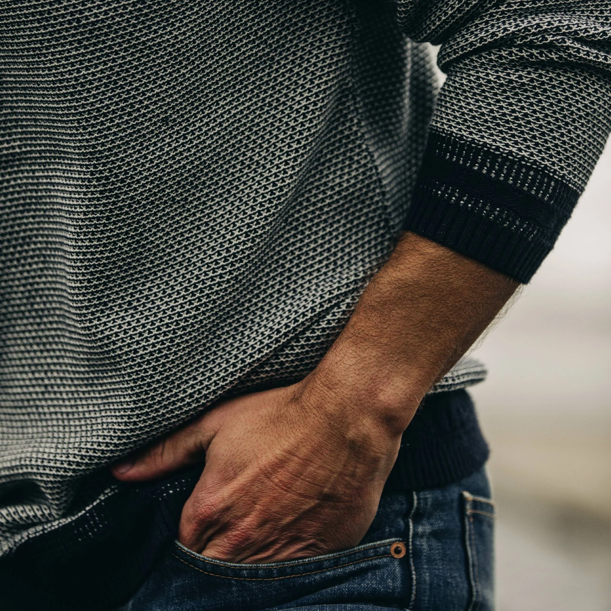 The Brume Sweater in Navy Birdseye - Image 4