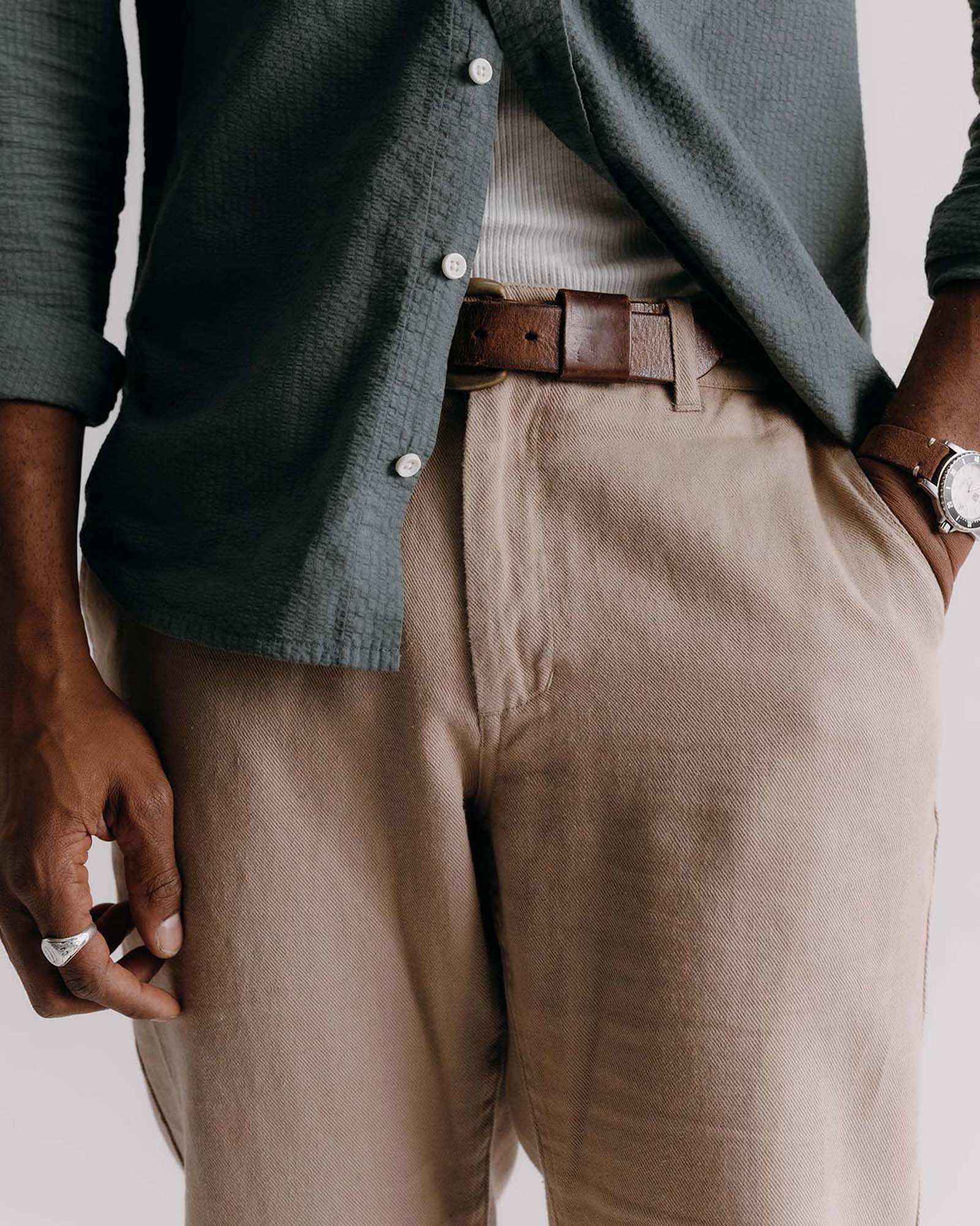 The Carmel Pant in Heather Khaki Cotton Linen - Image 3