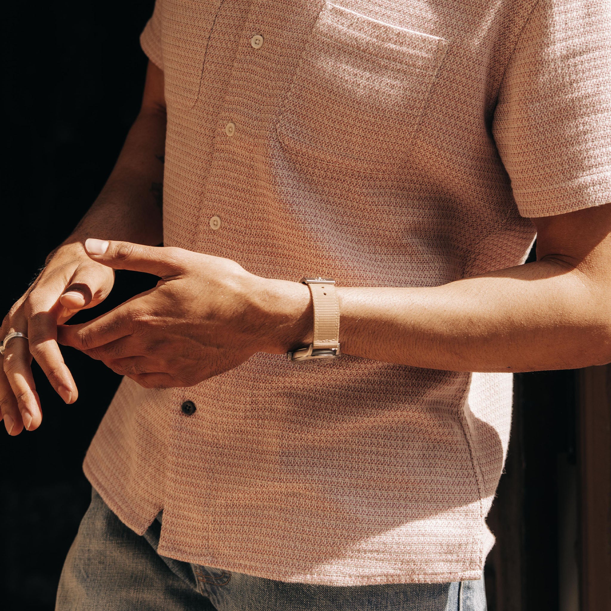 The Conrad Shirt in Orchid Jacquard - Image 4