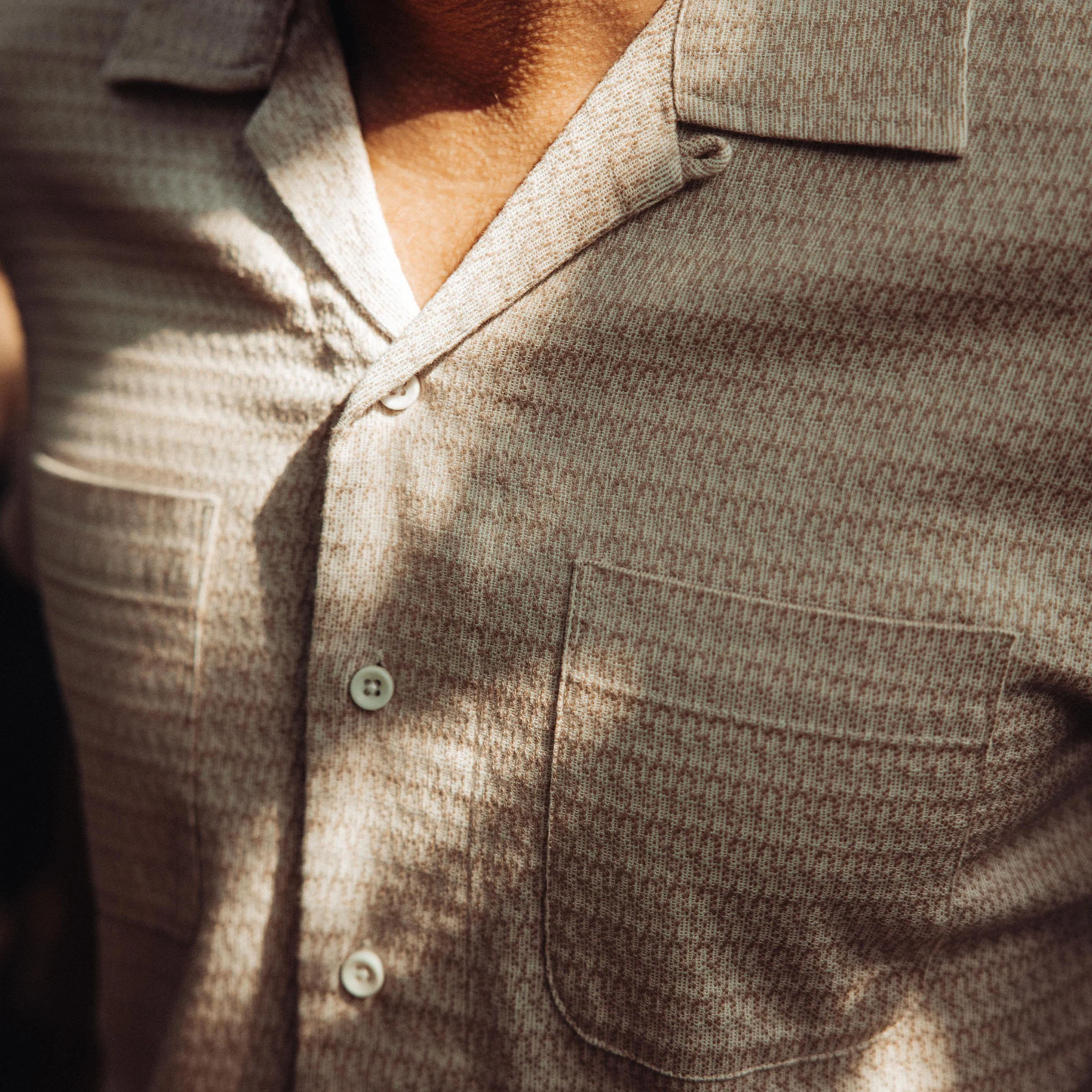 The Conrad Shirt in Sand Jacquard - Image 3