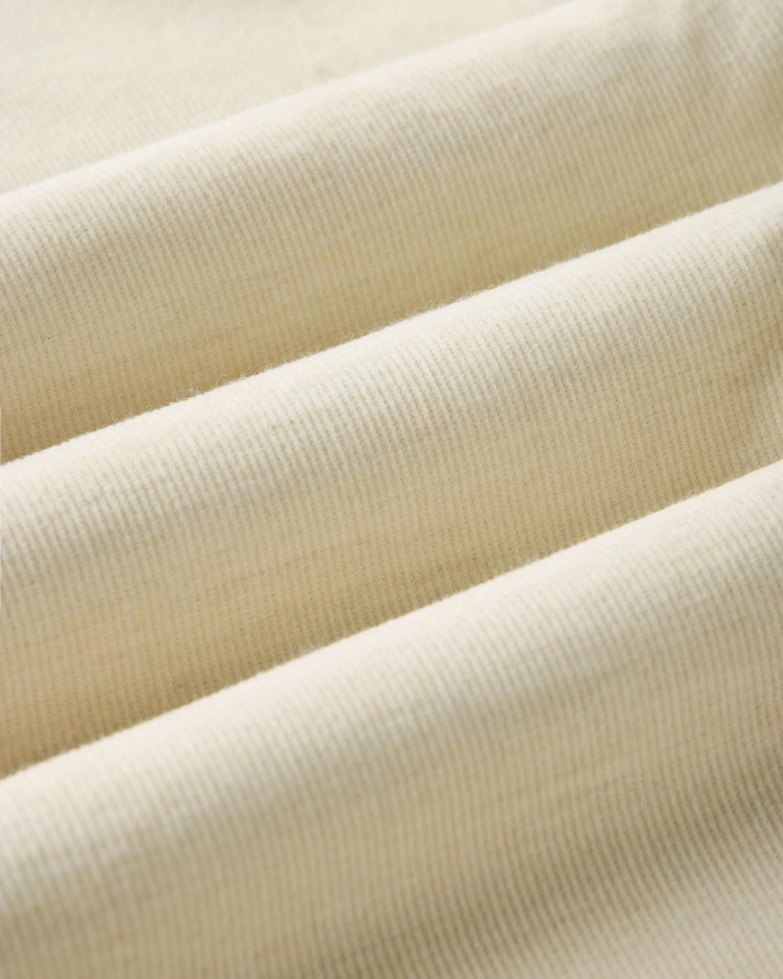 The Conrad Shirt in Heather Oat Pincord - Image 6