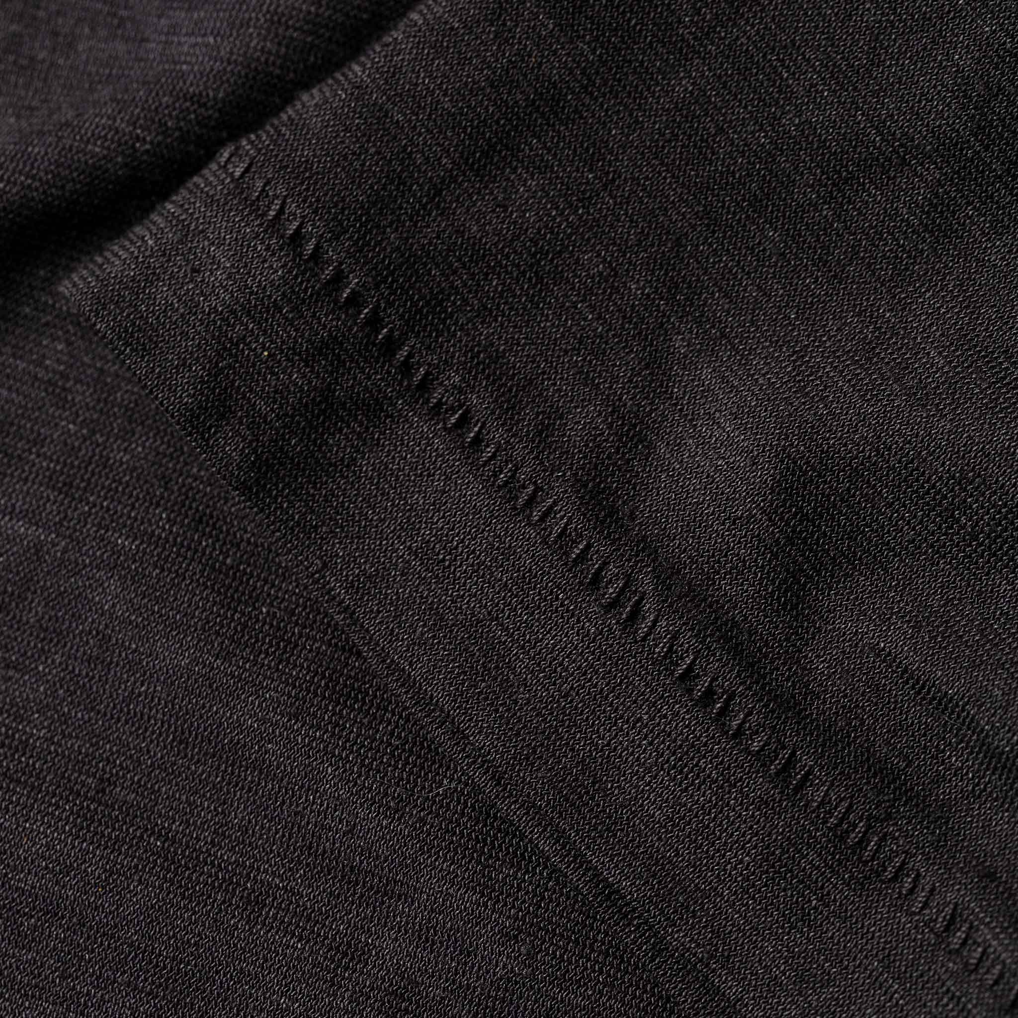 The Cotton Hemp Tee in Charcoal - Image 6