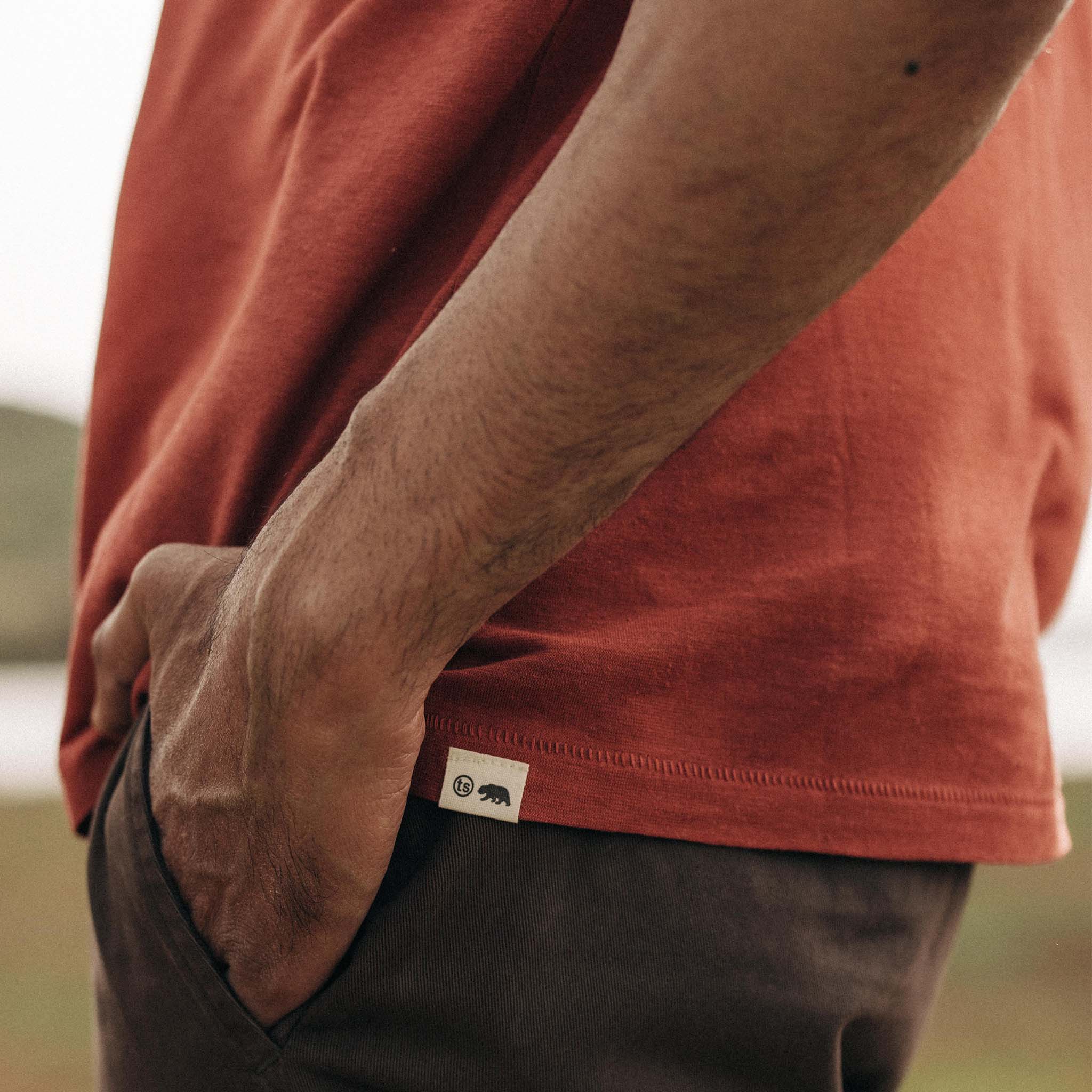 The Cotton Hemp Tee in Engine - Image 4