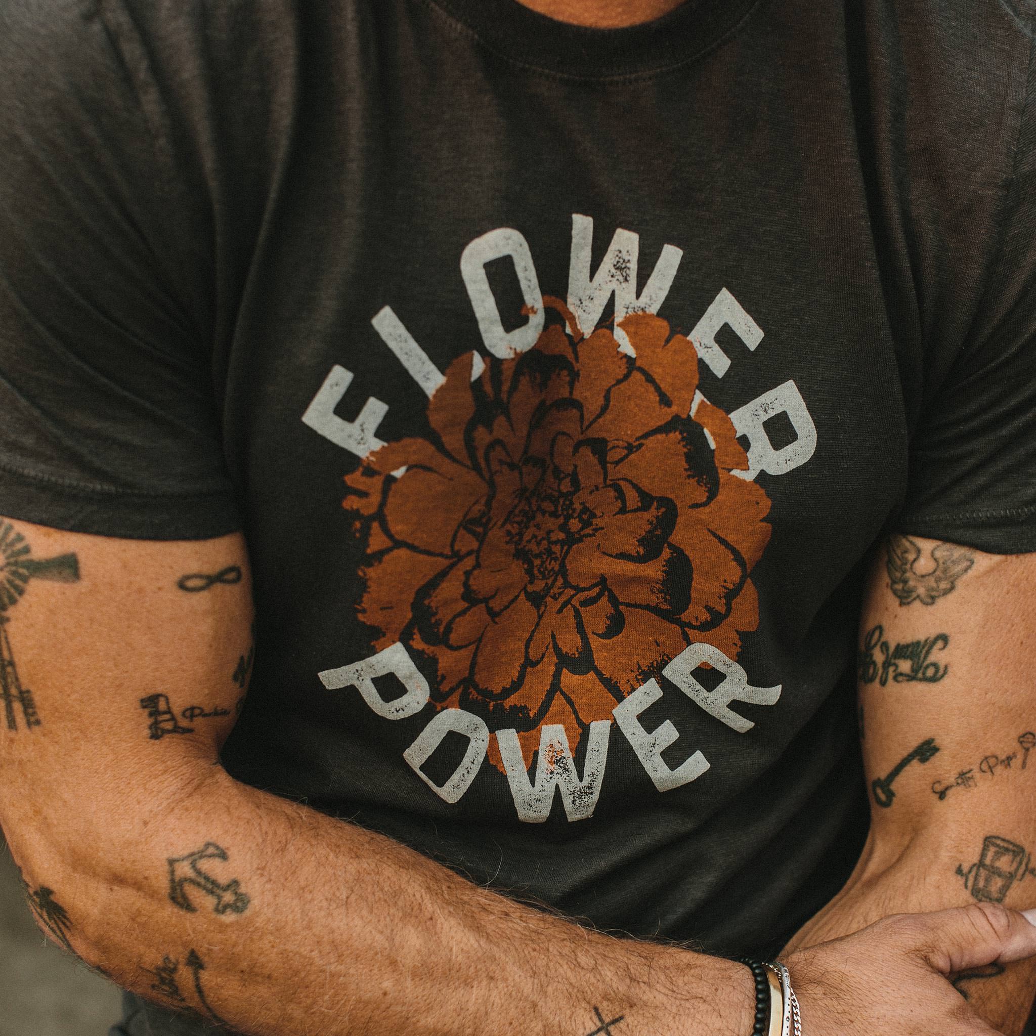 The Cotton Hemp Tee in Flower Power - Image 3