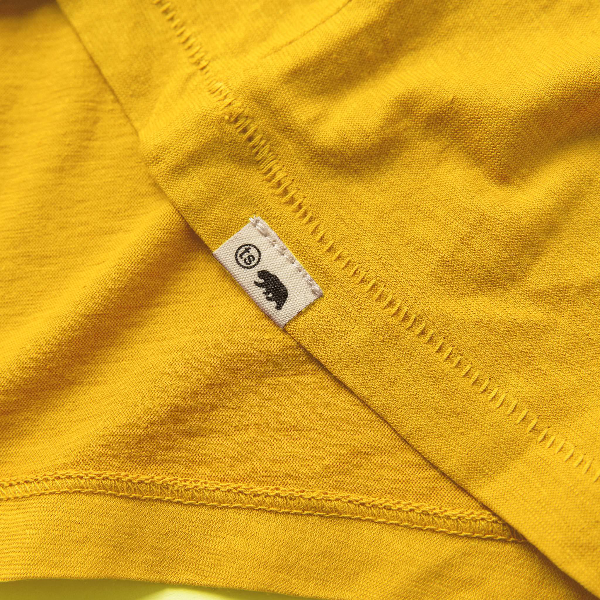 The Cotton Hemp Tee in Gold - Image 6