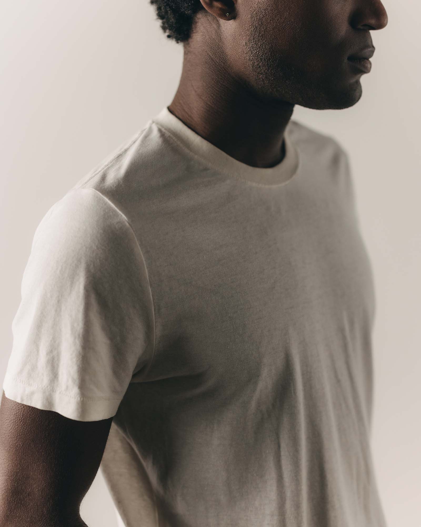 The Cotton Hemp Tee in Natural - Image 3
