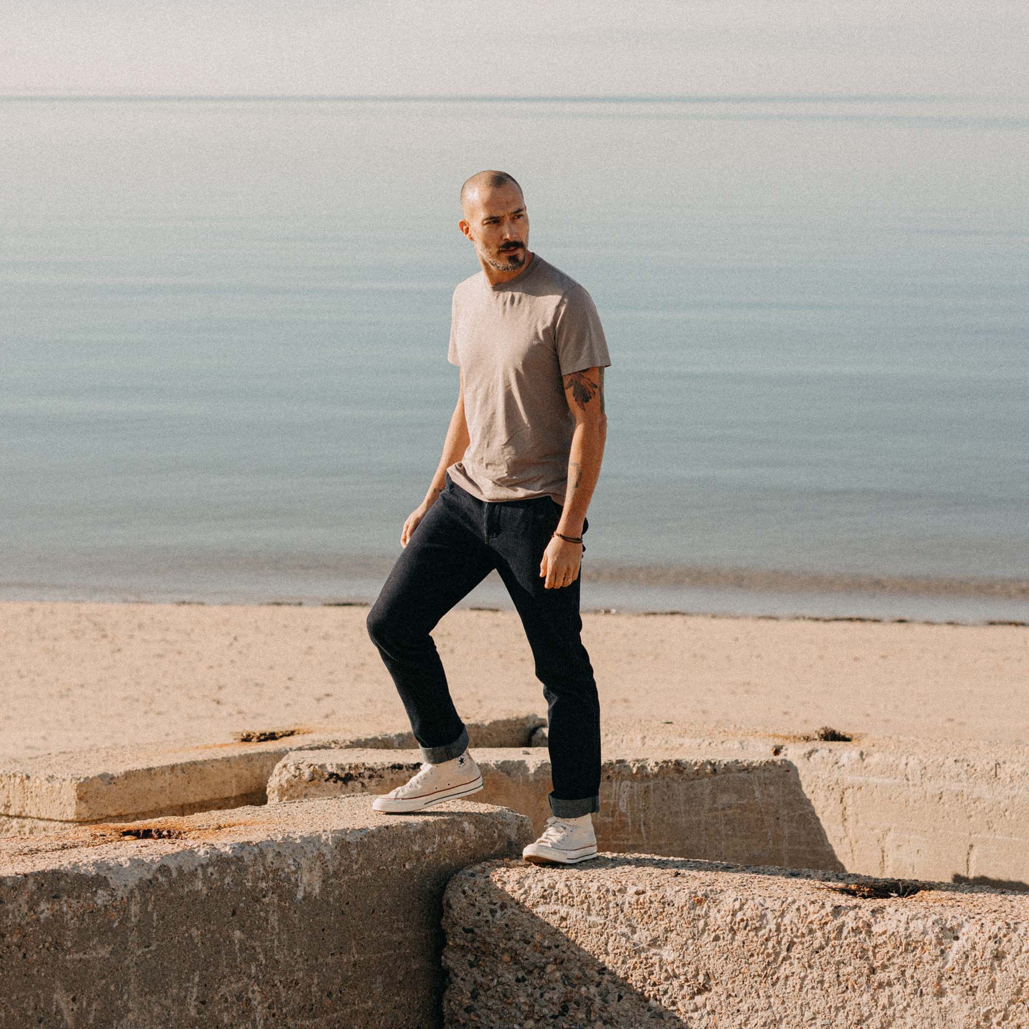 The Cotton Hemp Tee in Steeple Grey - Image 2