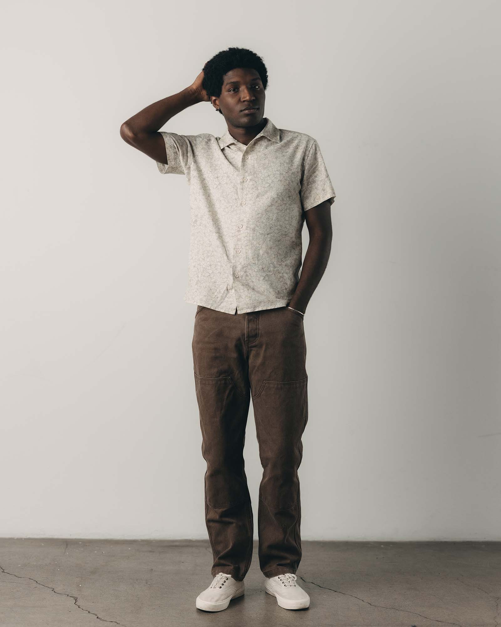 The Davis Shirt in Grey Skies Floral - Image 3