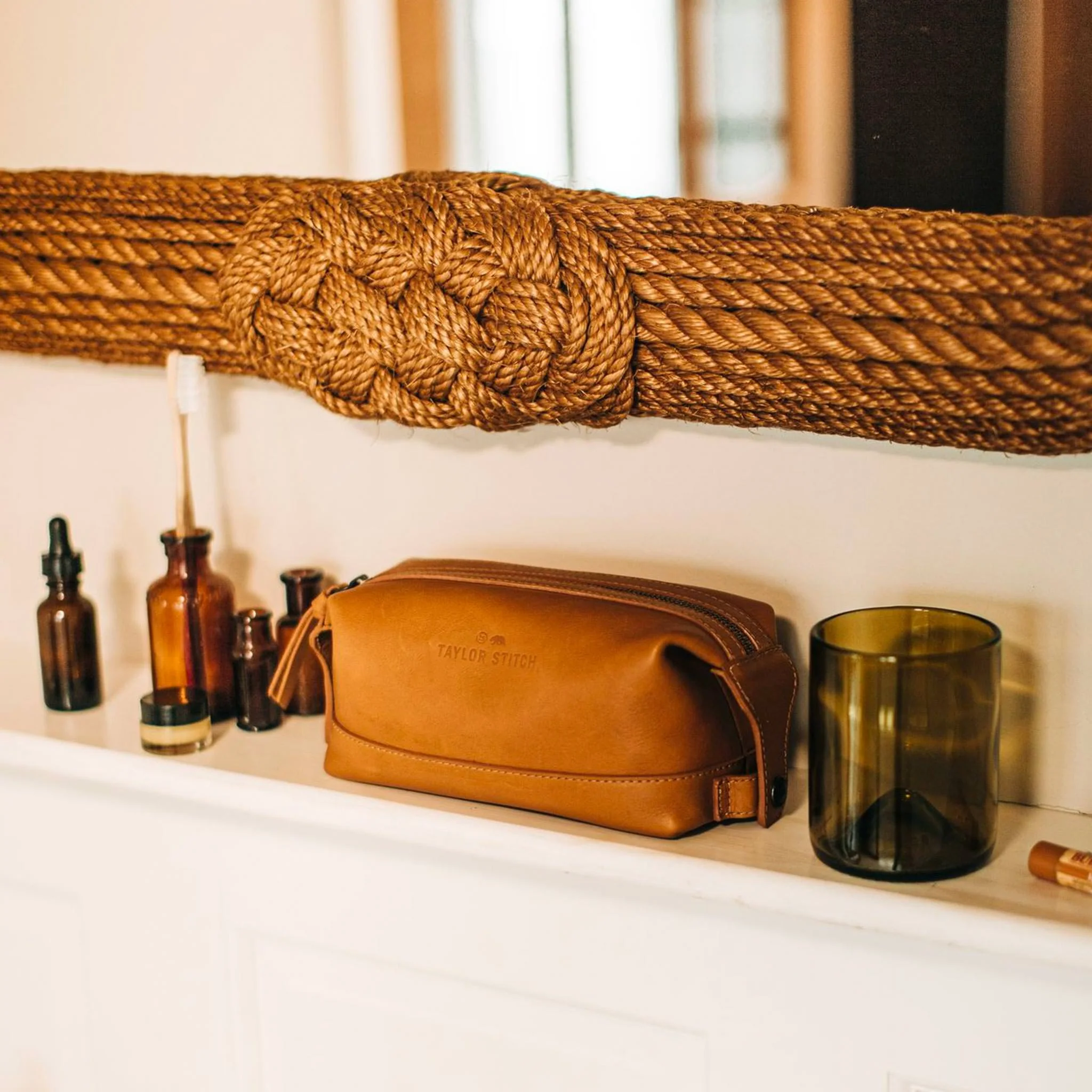 The Dopp Kit in Saddle Tan - Image 2