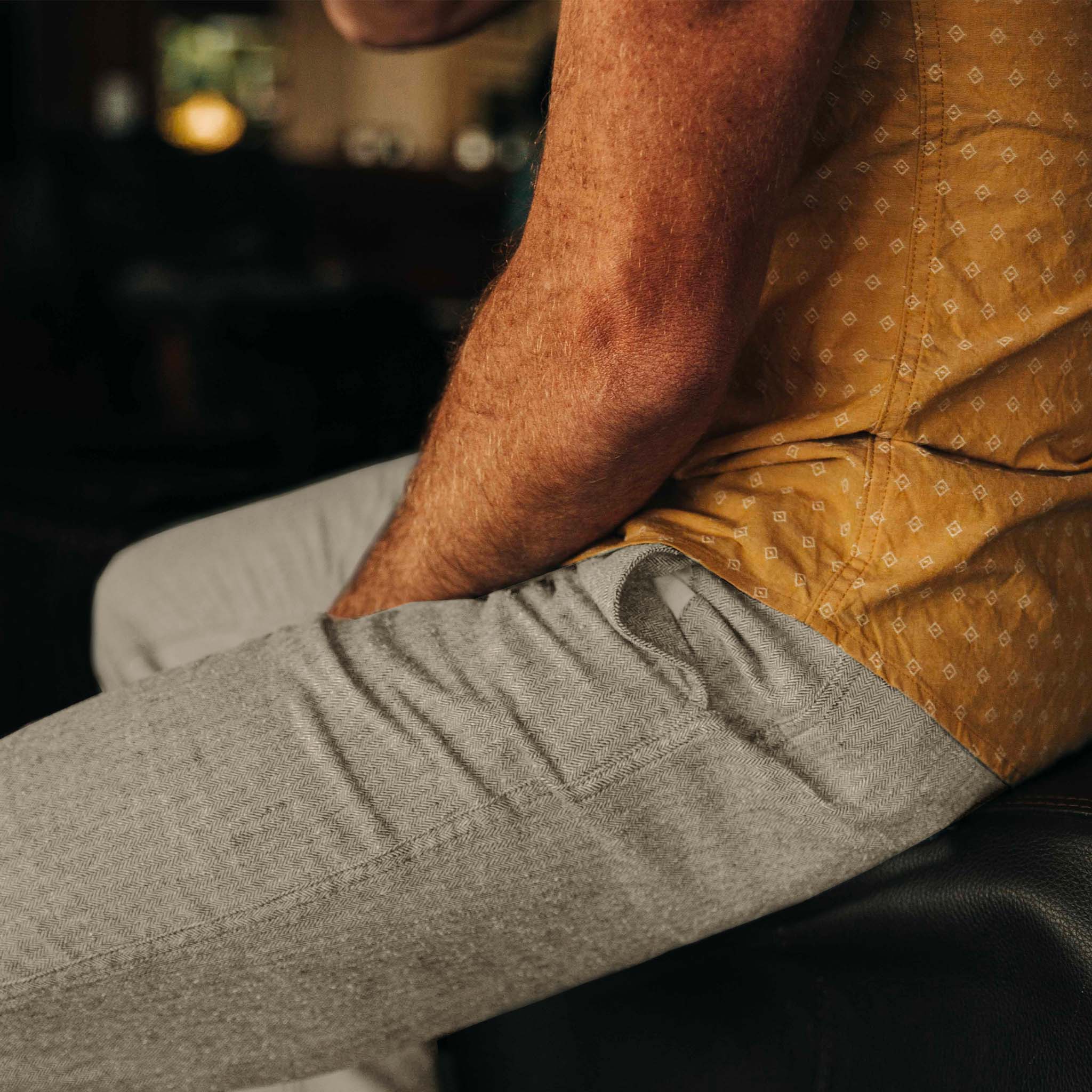 The Easy Pant in Olive Herringbone - Image 3