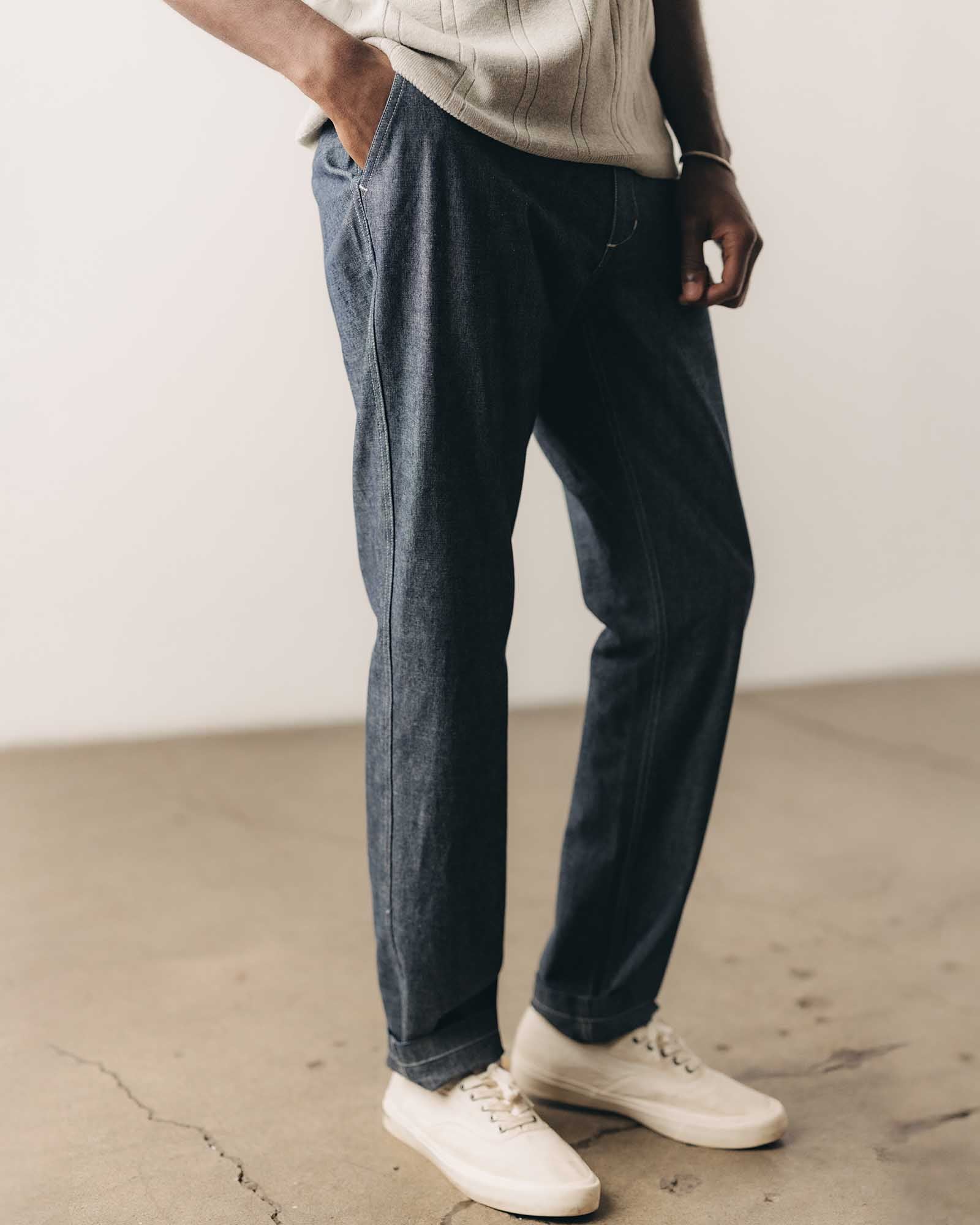 The Easy Pant in Washed Indigo Chambray - Image 4