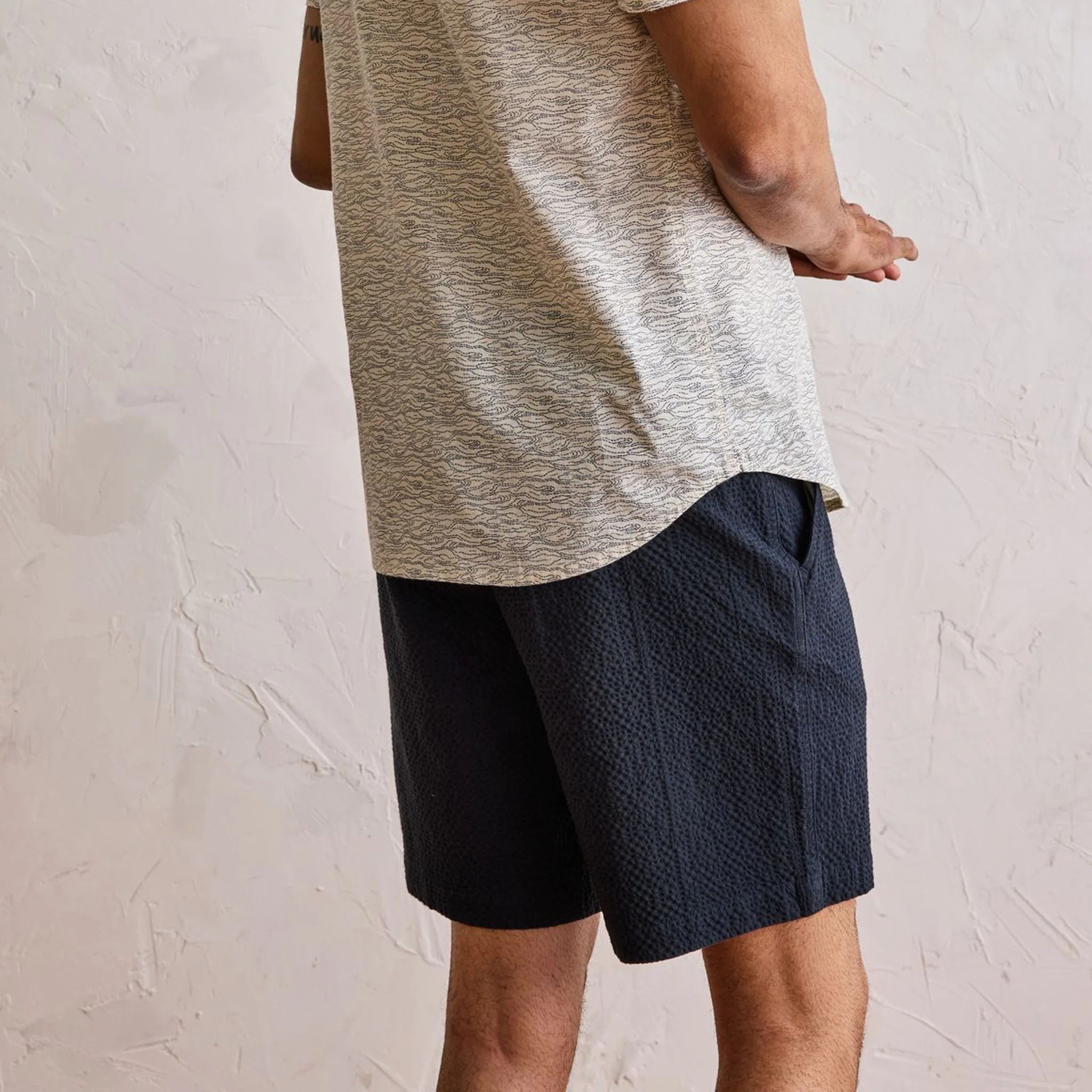The Easy Short in Heather Navy Seersucker - Image 3