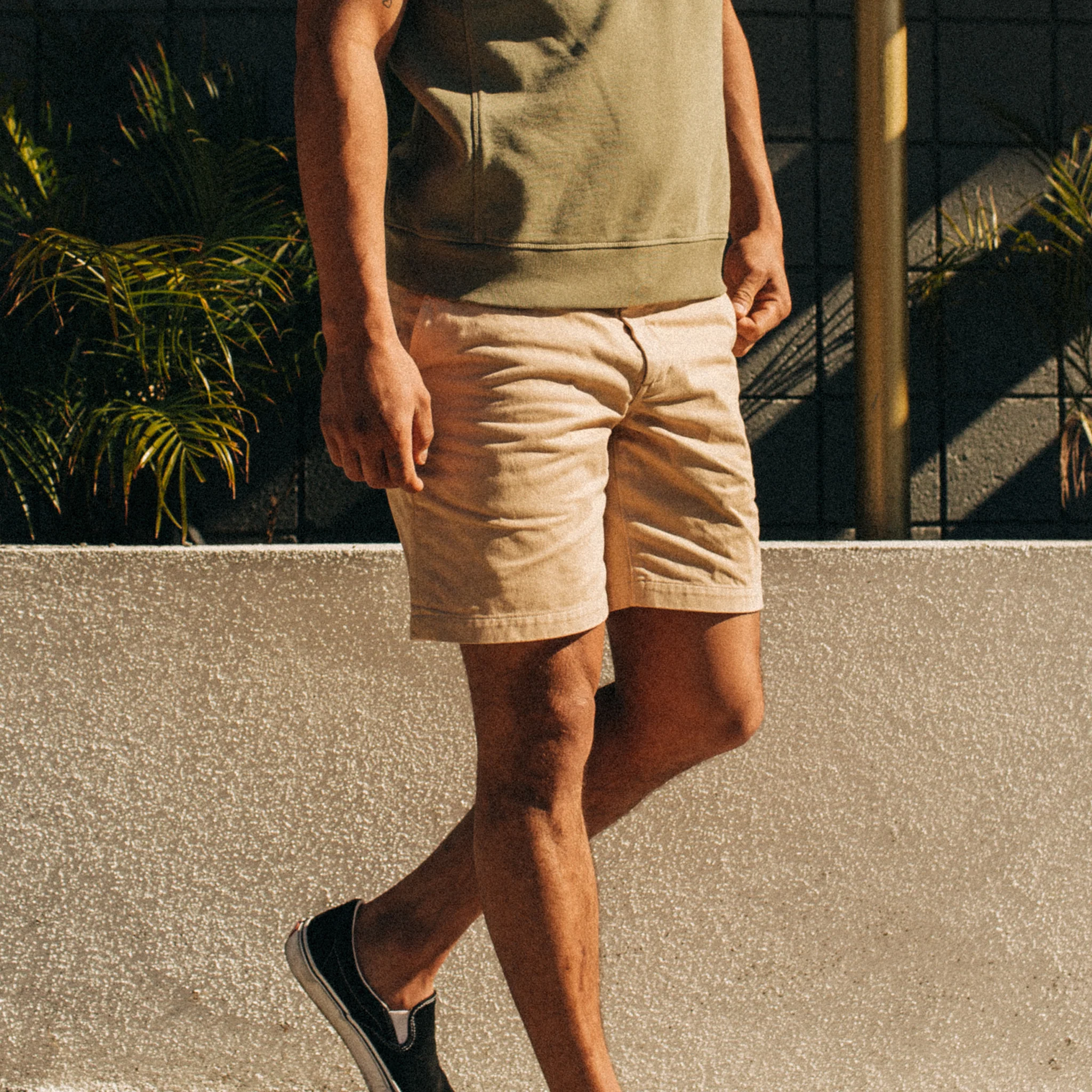 The Foundation Short in Khaki Twill - Image 2