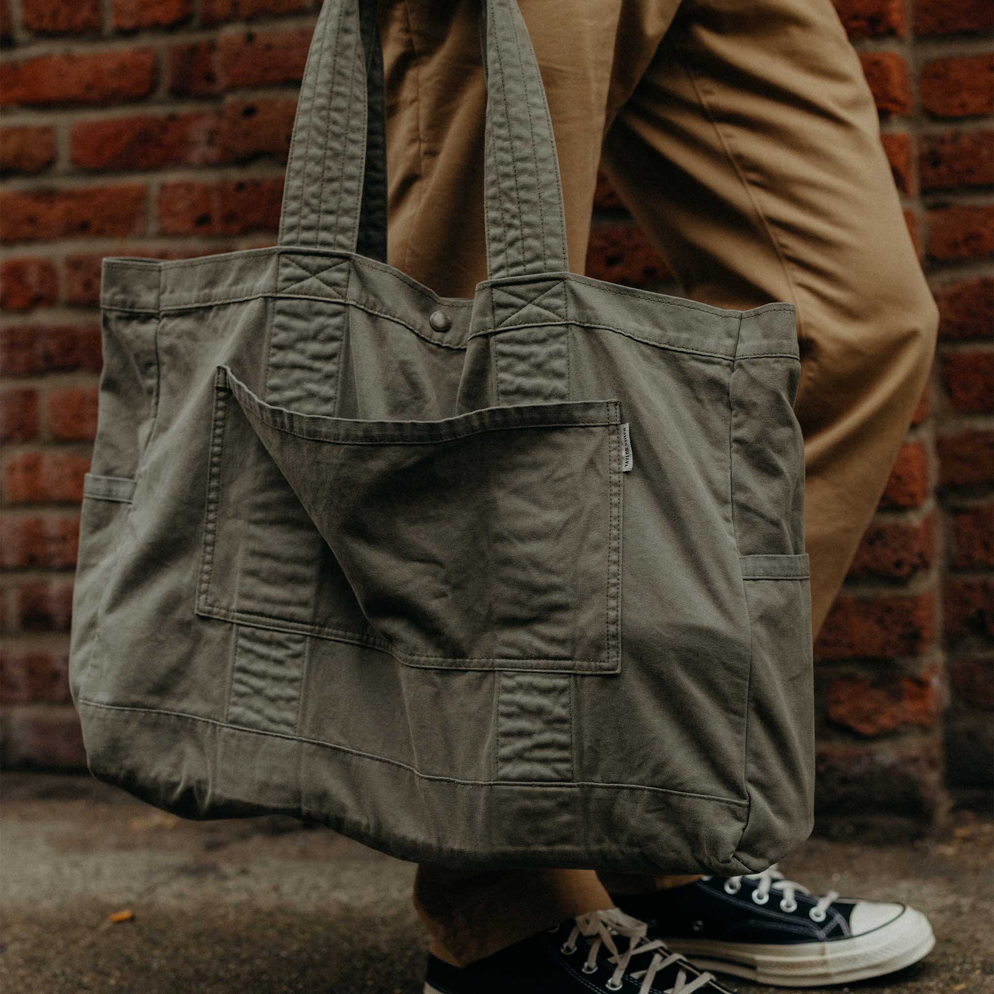 The Foundation Tote in Organic Smoked Olive - Image 4