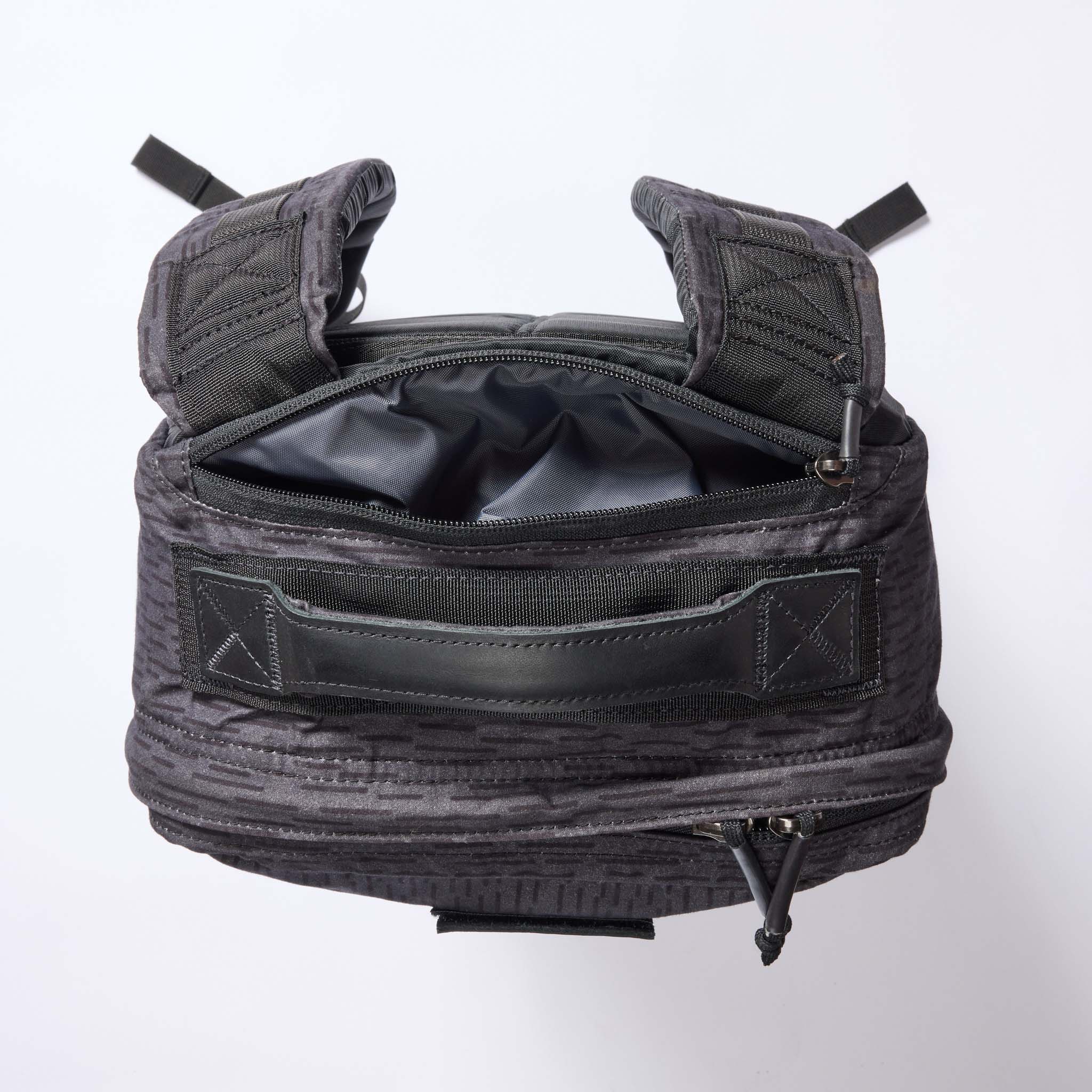 The GR1 USA in Raindrop Camo Ripstop WashWax - Image 9