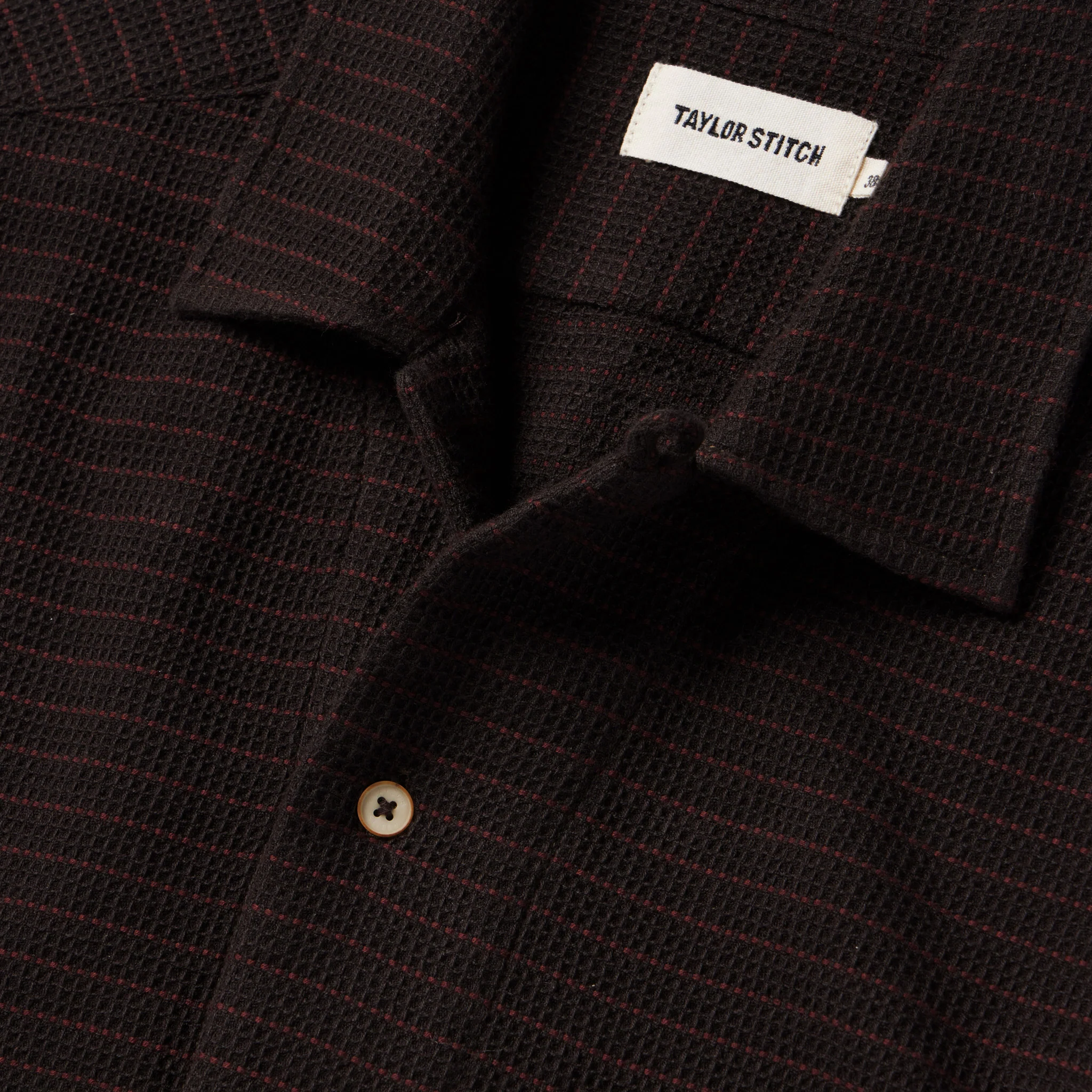The Short Sleeve Hawthorne in Espresso Pickstitch Waffle - Image 5