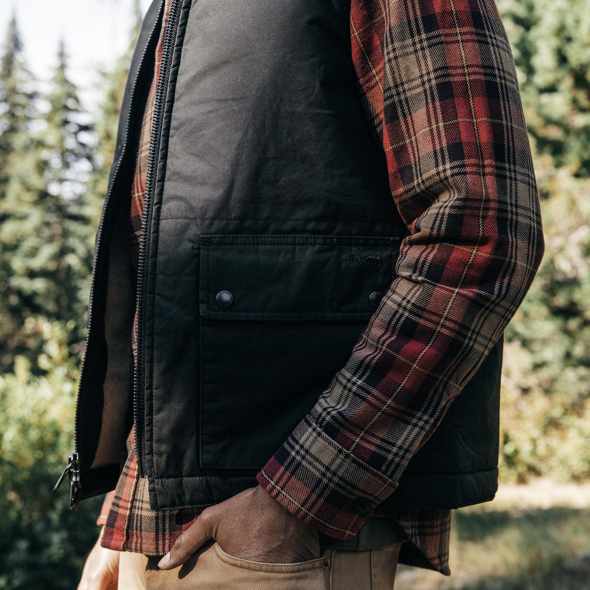 The Ignition Vest in Coal Dry Wax - Image 4