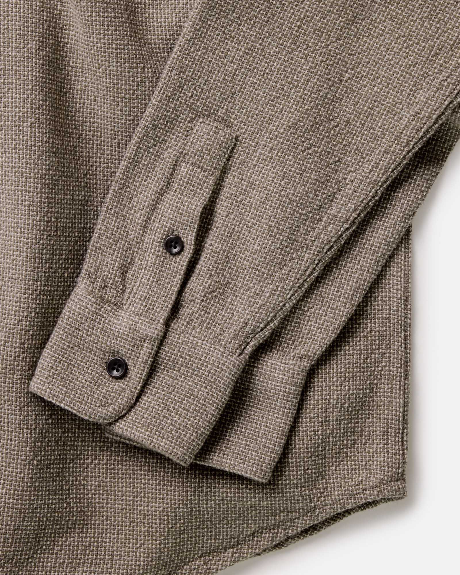 The Ledge Shirt in Army Linen Tweed - Image 9