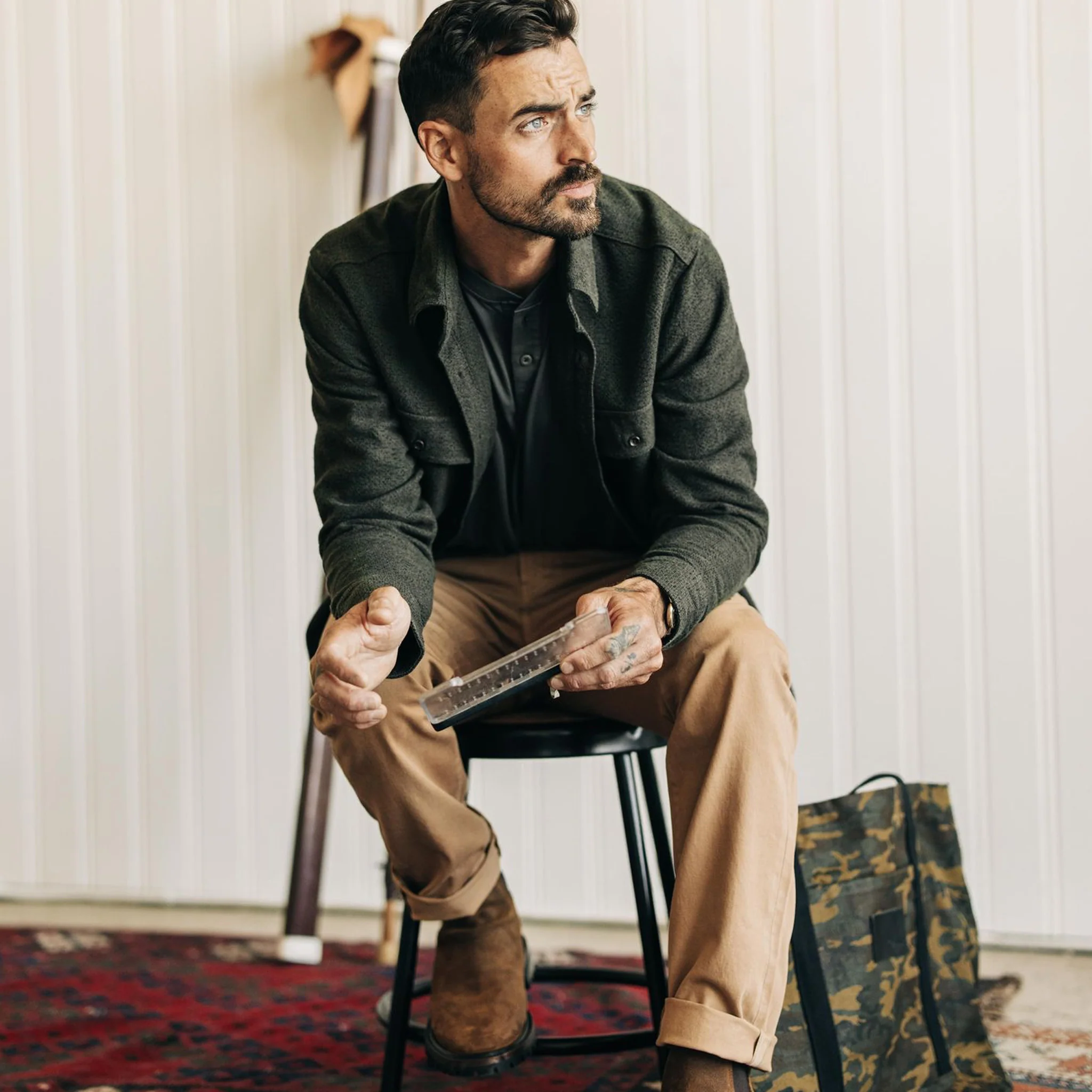 The Ledge Shirt in Dark Forest Linen Tweed - Image 3