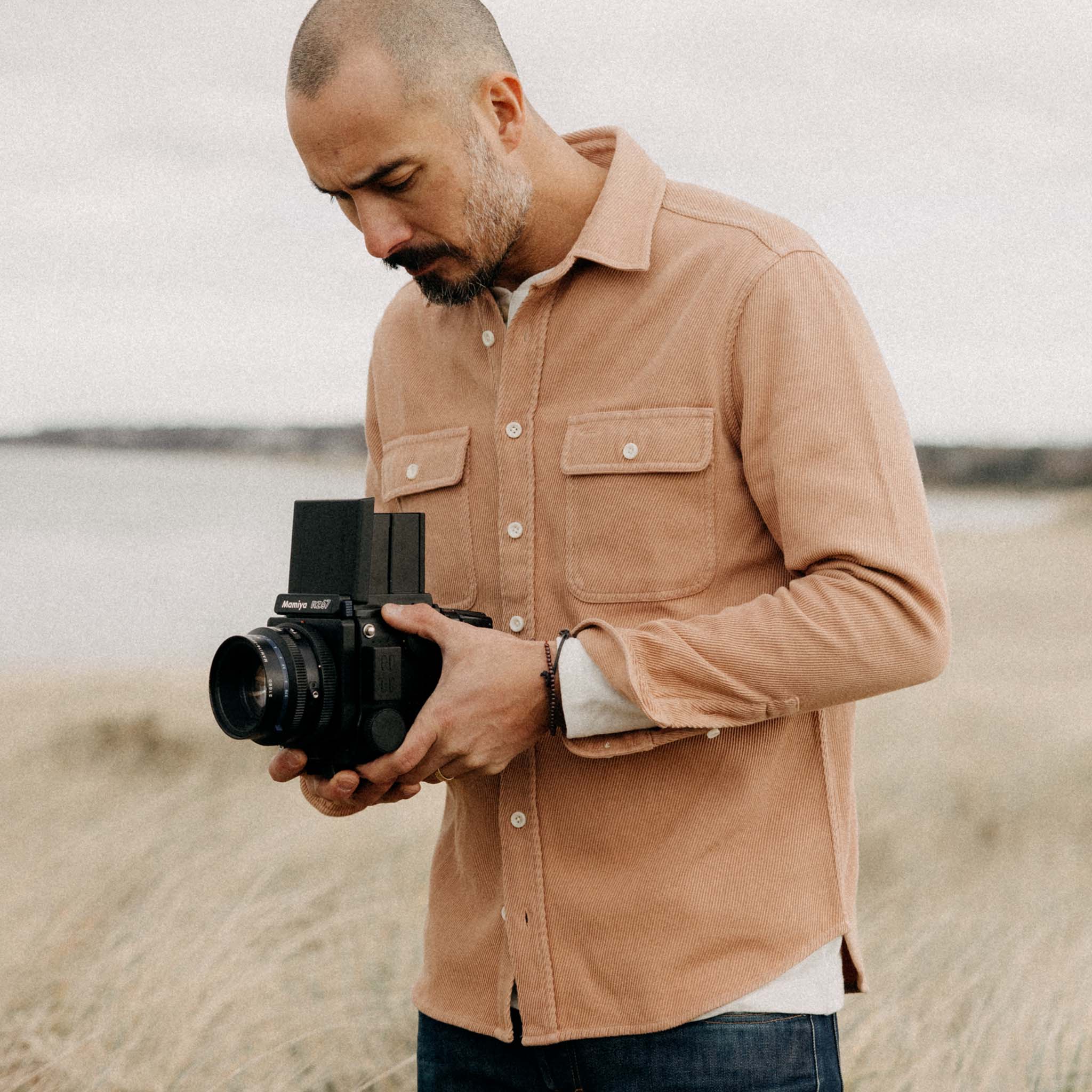 The Ledge Shirt in Dusty Coral Twill - Image 2