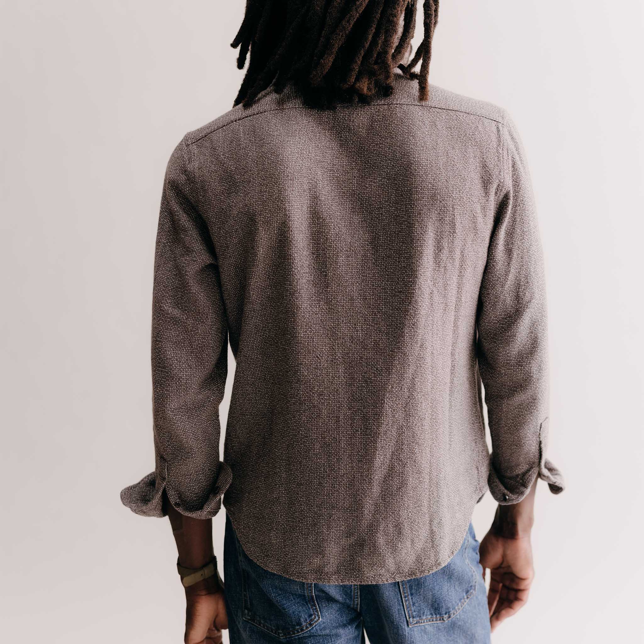 The Ledge Shirt in Granite Linen Tweed - Image 5