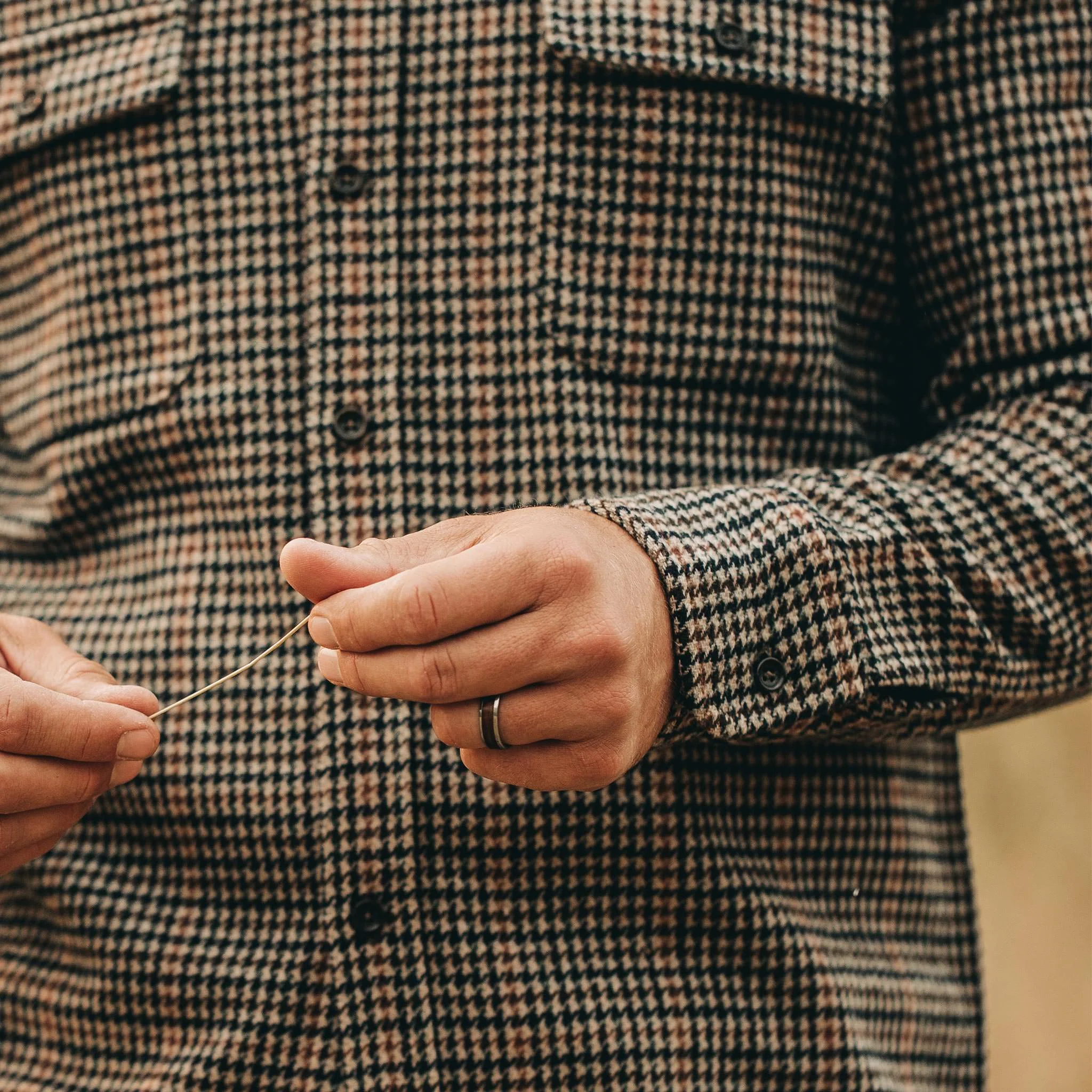 The Leeward Shirt in Houndstooth - Image 5