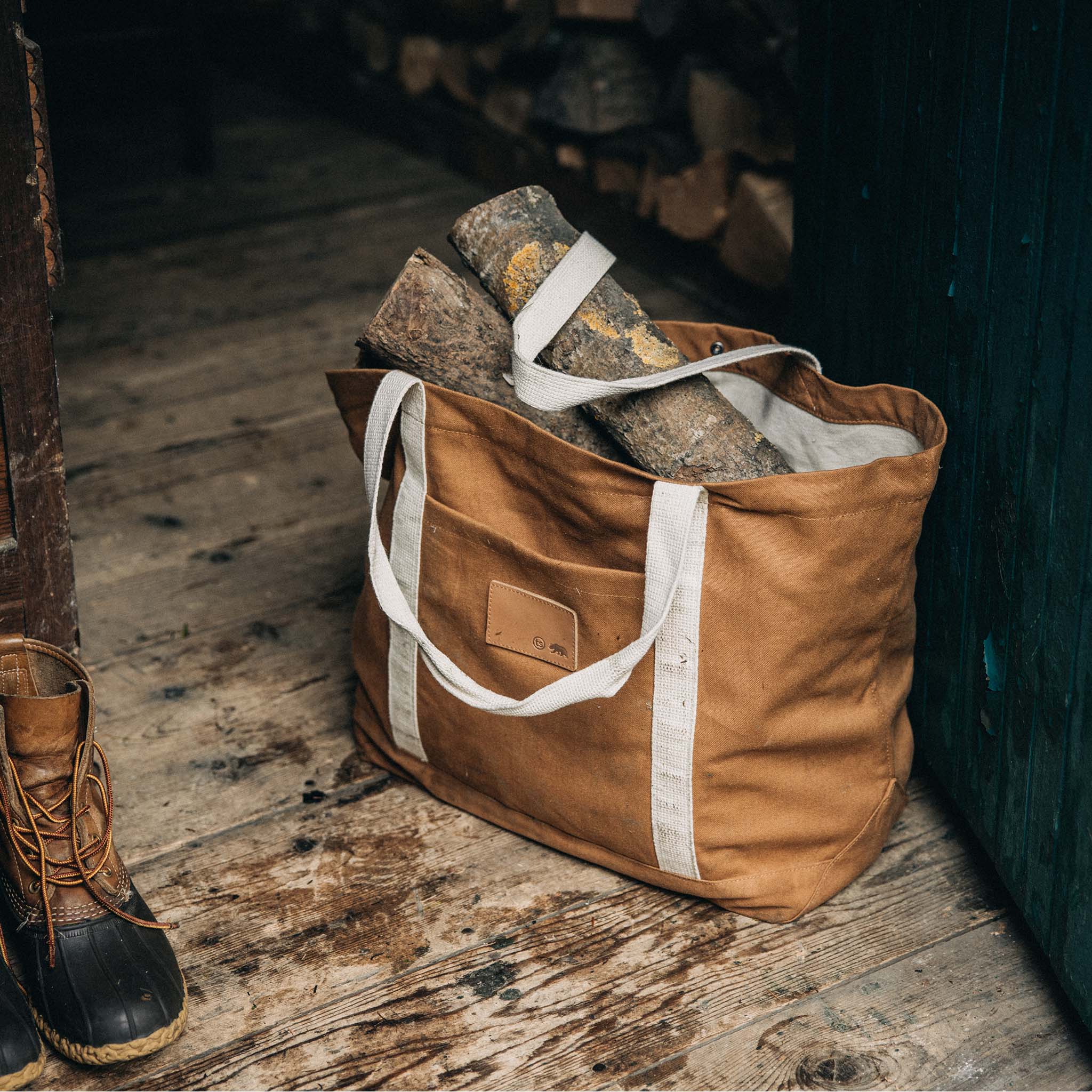 The Market Tote in Cedar Boss Duck - Image 2