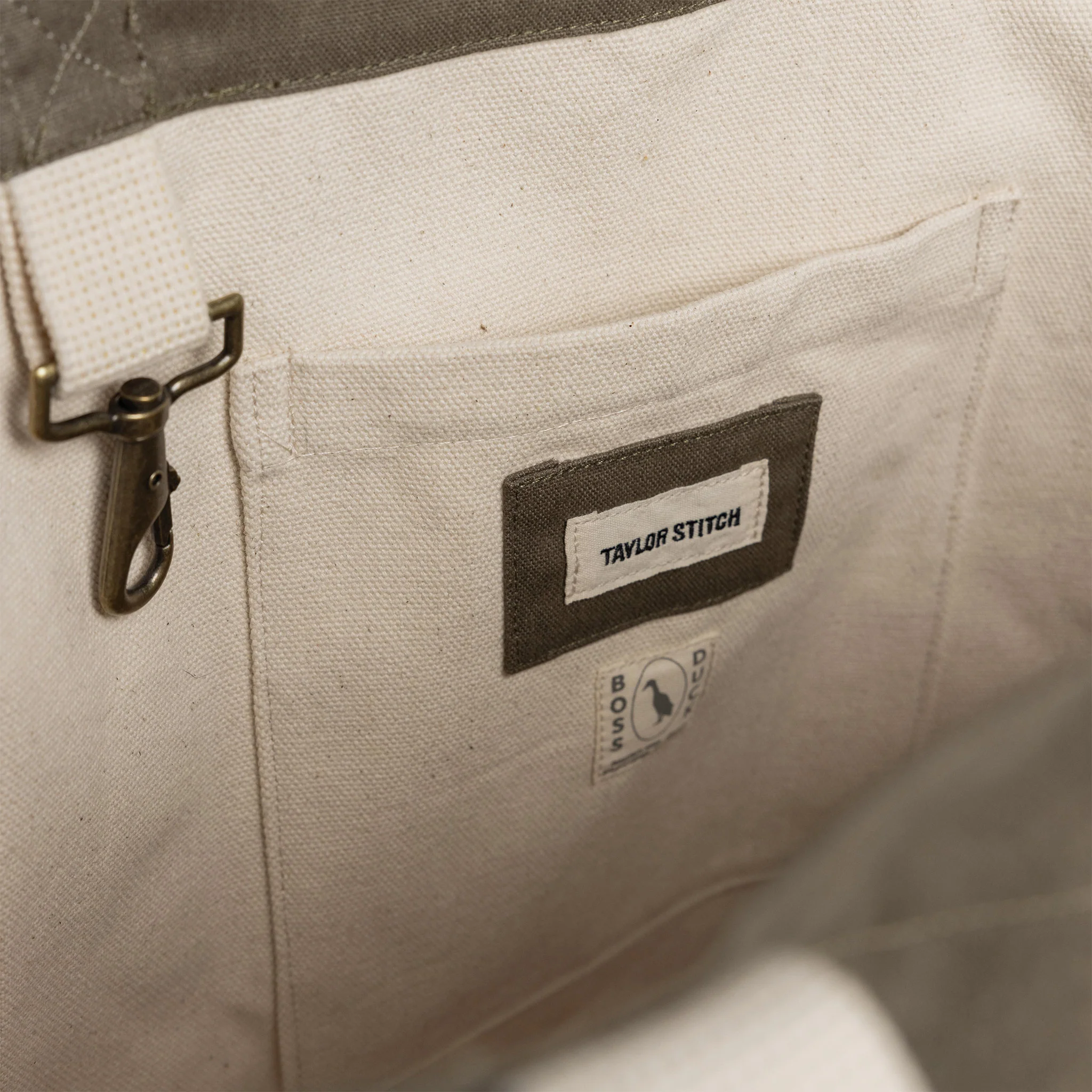 The Market Tote in Stone Boss Duck - Image 5