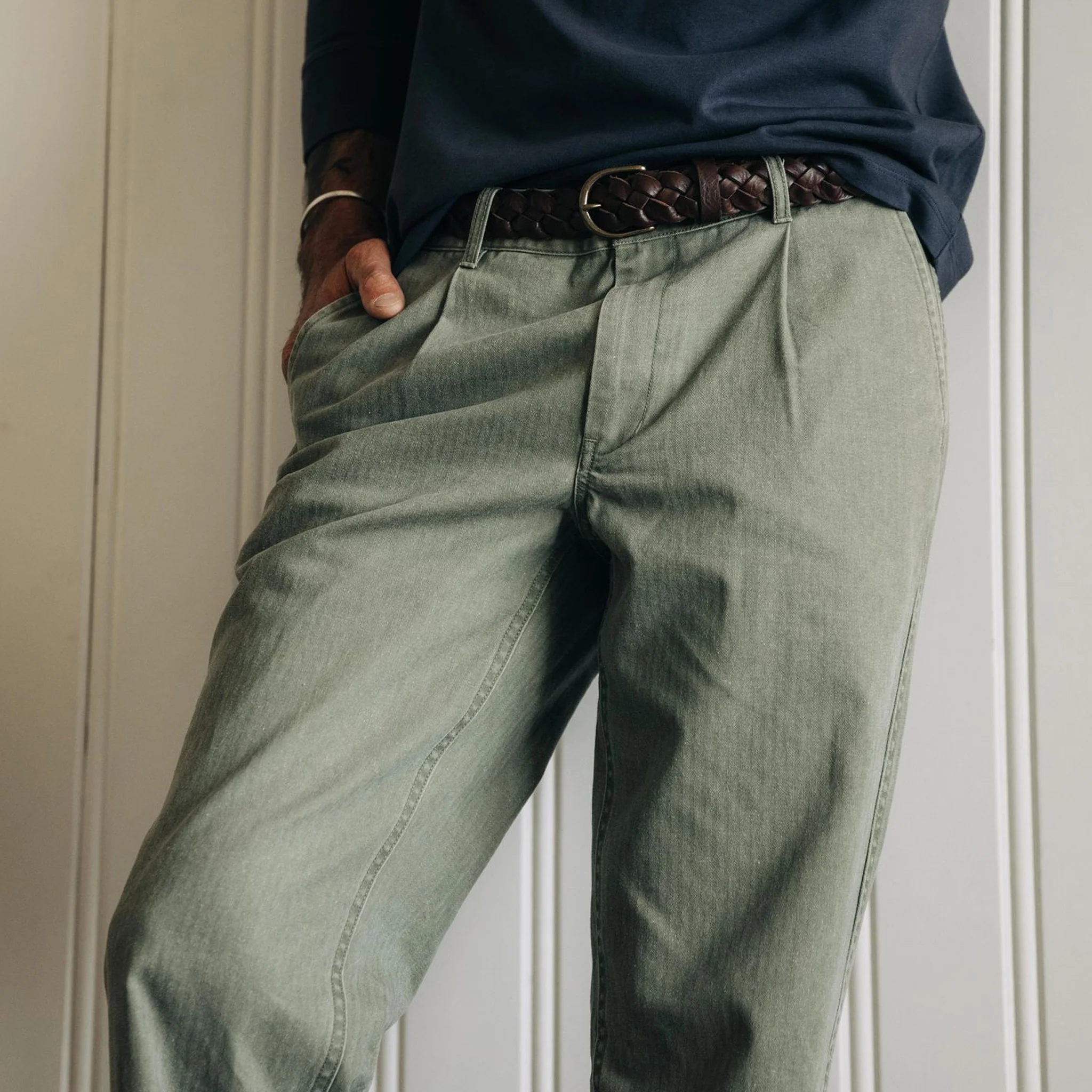 The Matlow Pant in Dried Sage Pigment Herringbone - Image 2