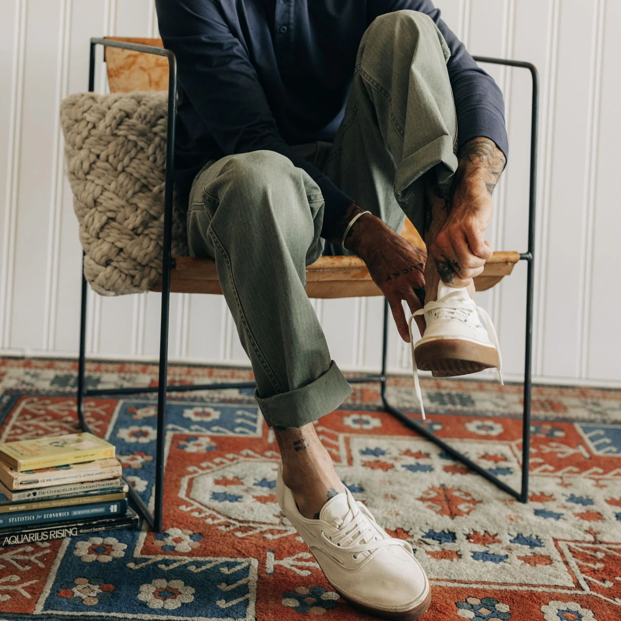 The Matlow Pant in Dried Sage Pigment Herringbone - Image 4