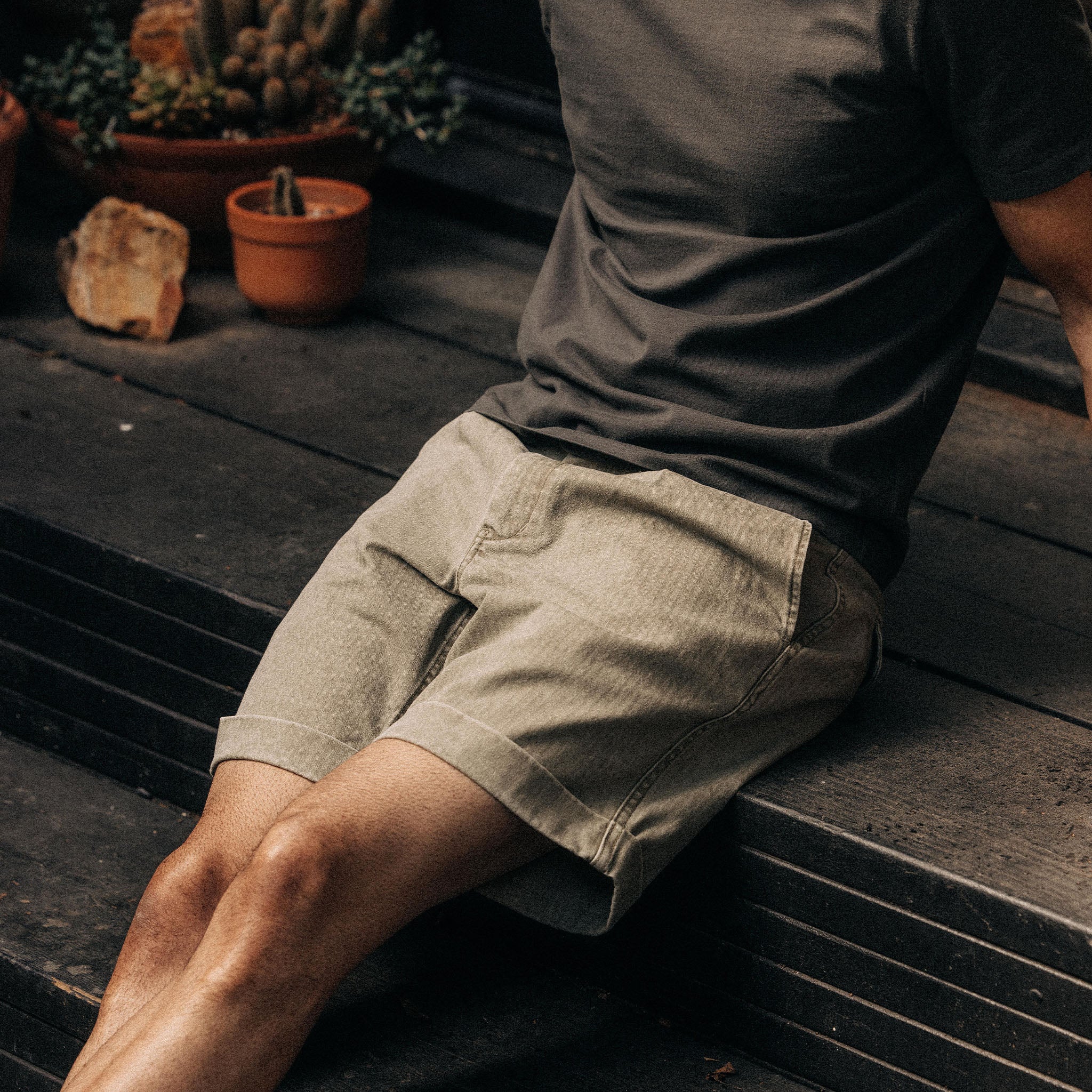 The Matlow Short in Arid Eucalyptus Washed Herringbone - Image 3