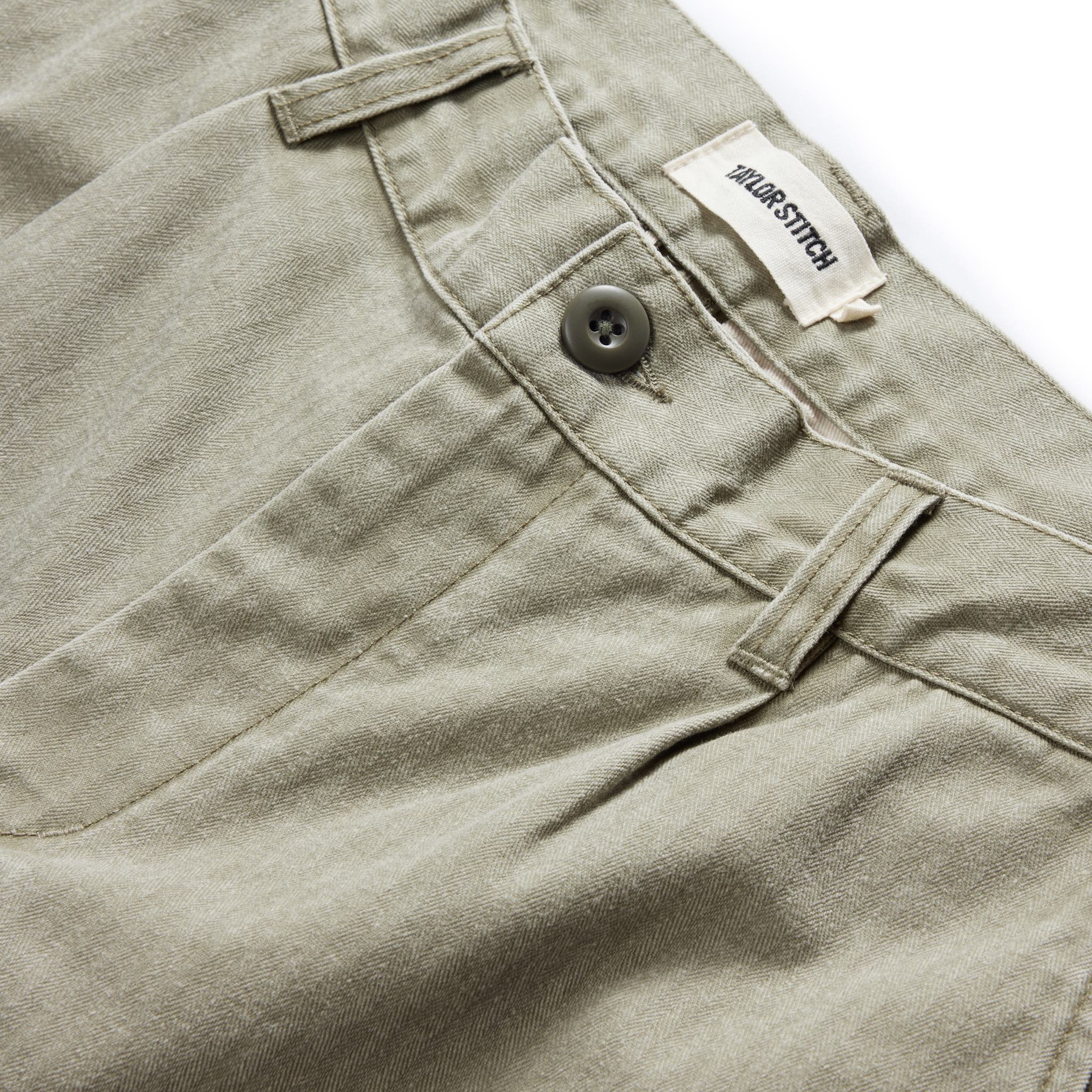 The Matlow Short in Arid Eucalyptus Washed Herringbone - Image 7