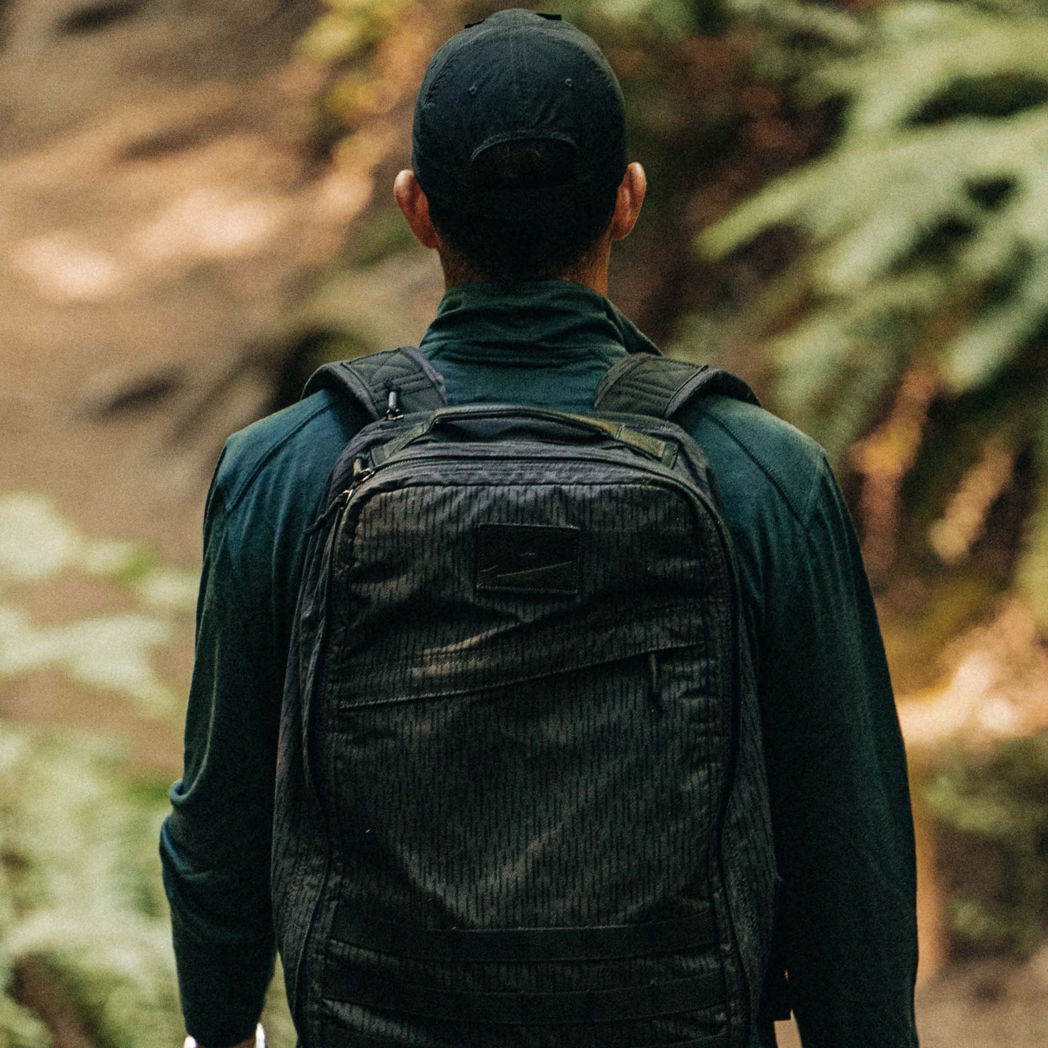 The Merino Half Zip in Forest - Image 5