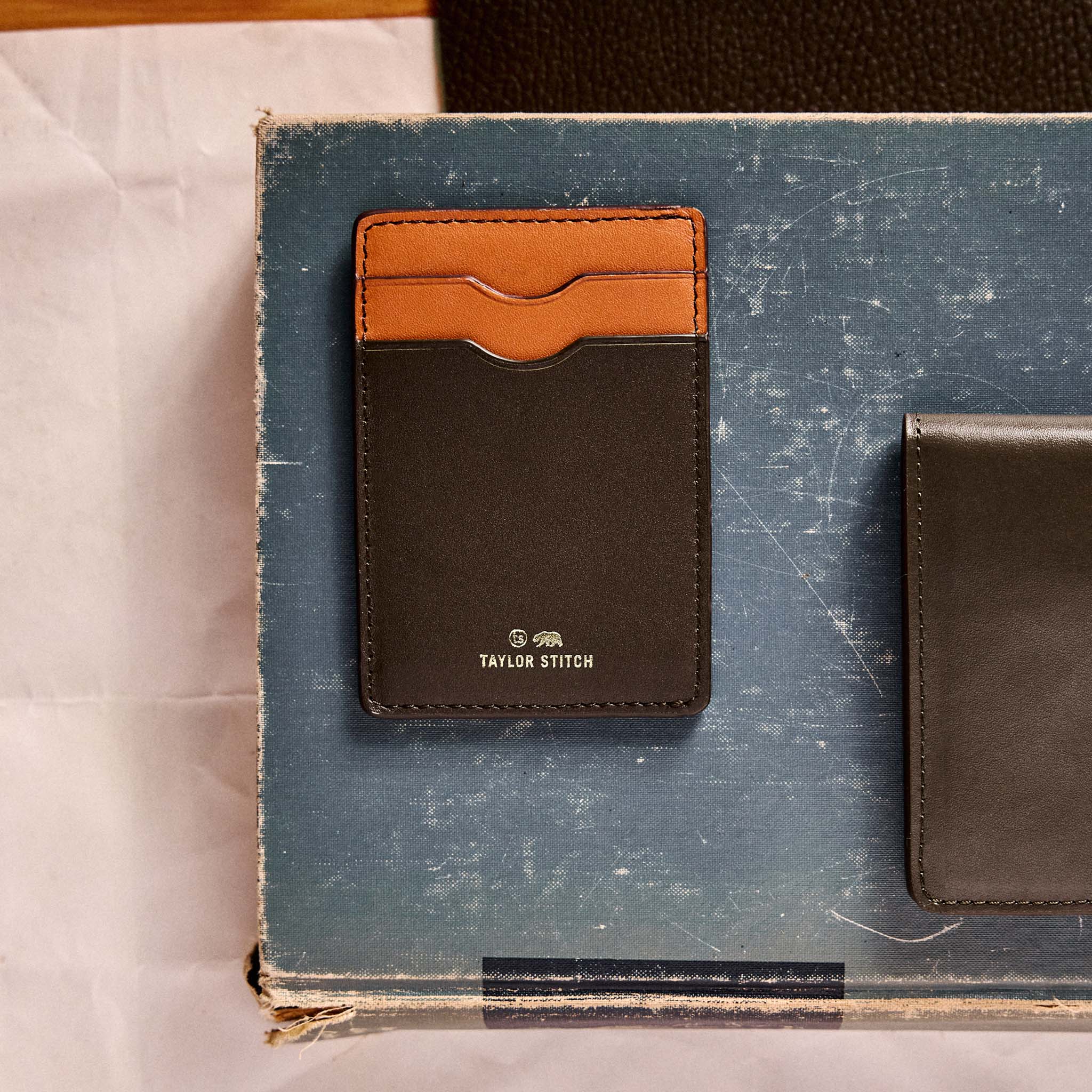 The Minimalist Wallet in Brown - Image 2